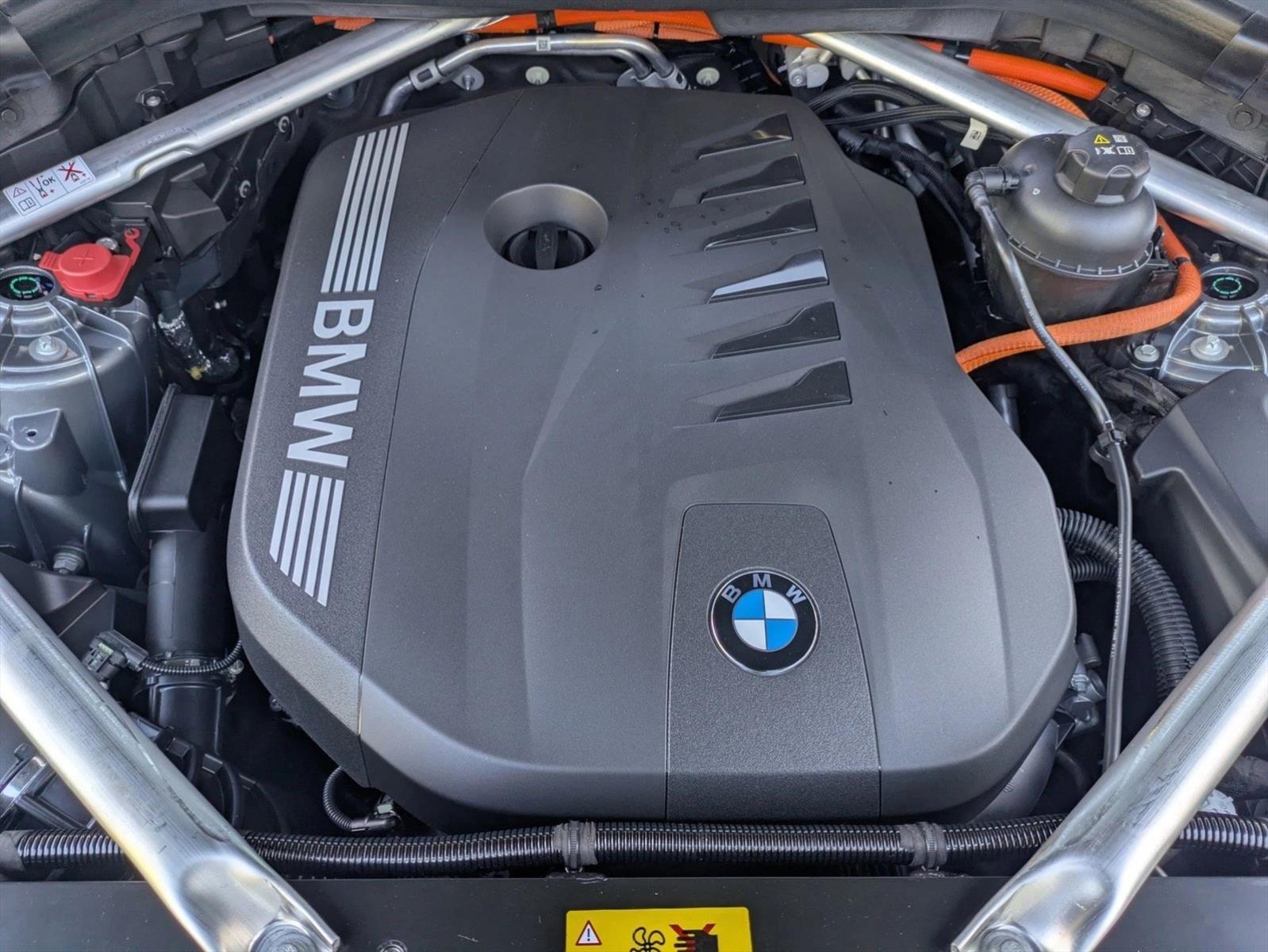 2026 BMW X5 50e - Photo 18