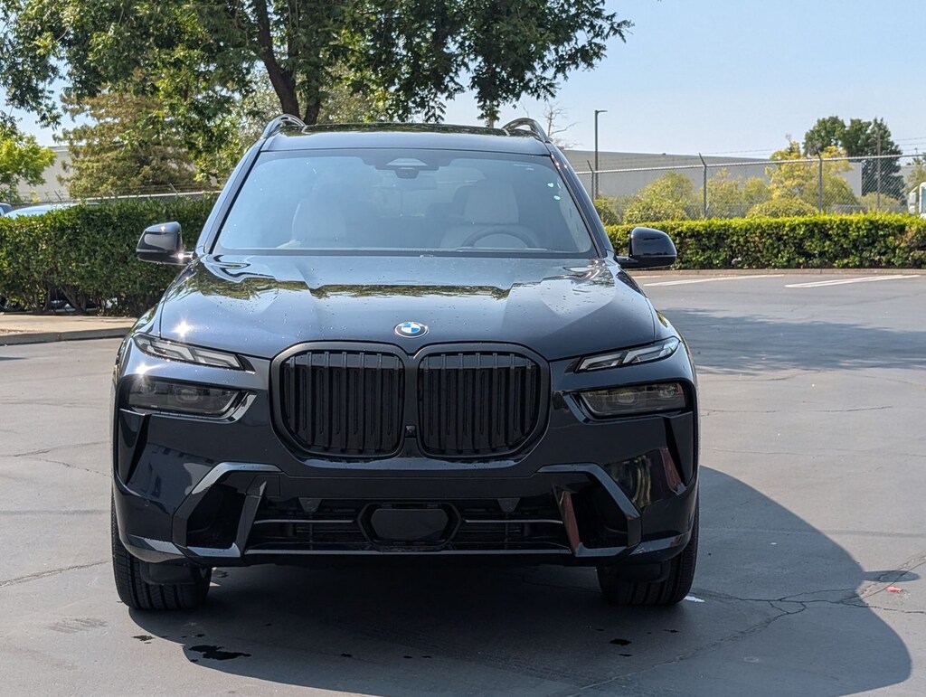 New 2027 BMW X7 xDrive40i SUV