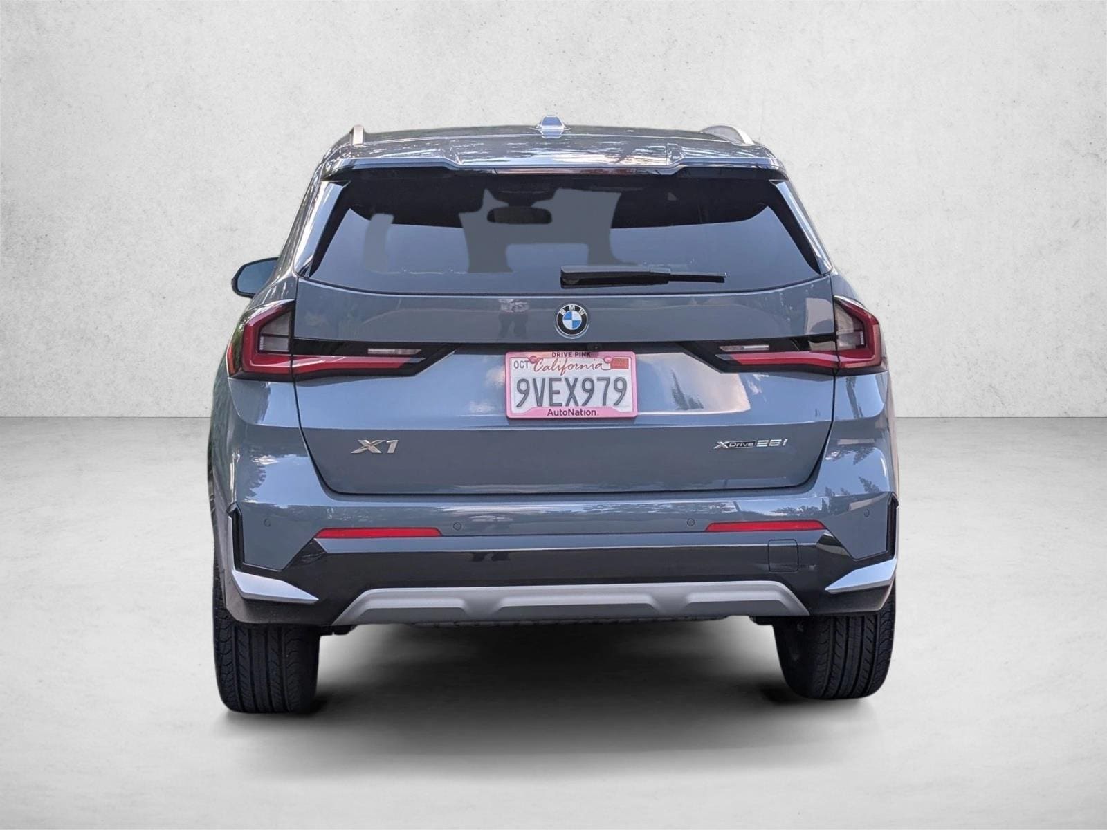 2025 BMW X1 xDrive28i photo 3
