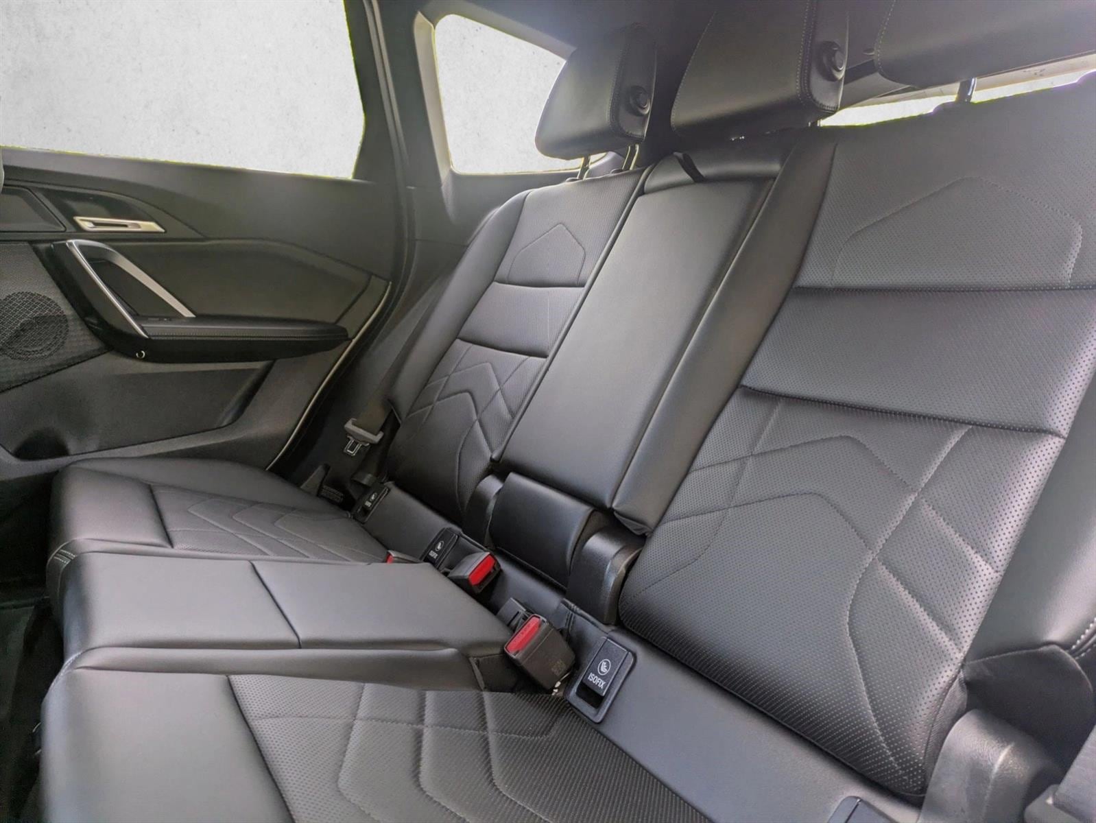 2025 BMW X1 28i - Photo 17