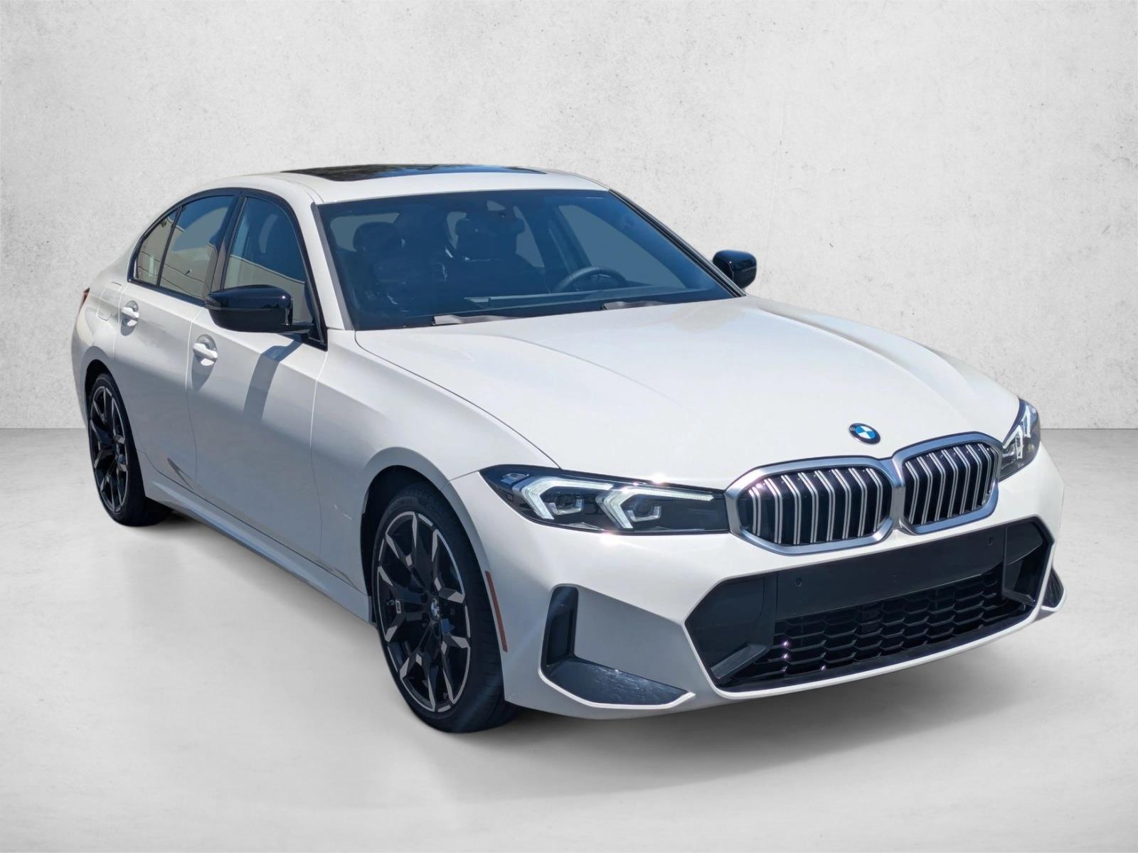 2025 BMW 330i xDrive photo 2