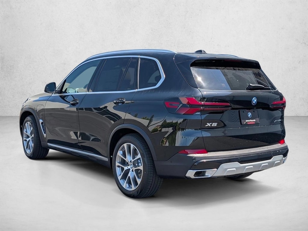 New 2026 BMW X5 PHEV xDrive50e SUV