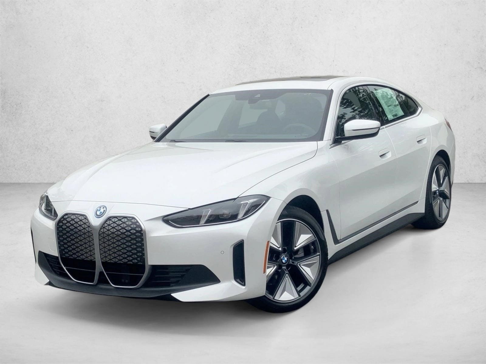 2025 BMW i4 40's photo