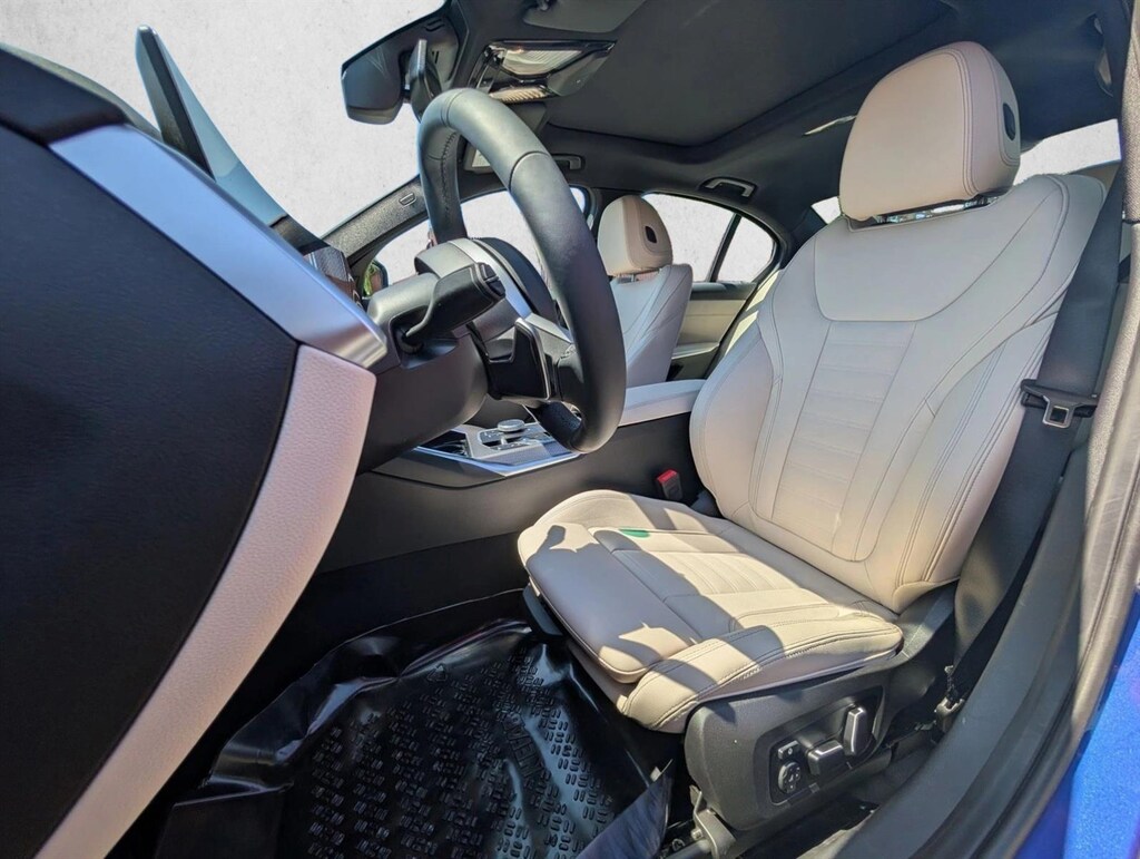 New 2026 BMW 330i Sedan