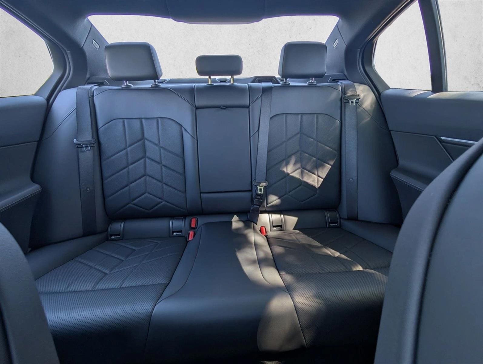 2026 BMW 5 Series 530i - Photo 22