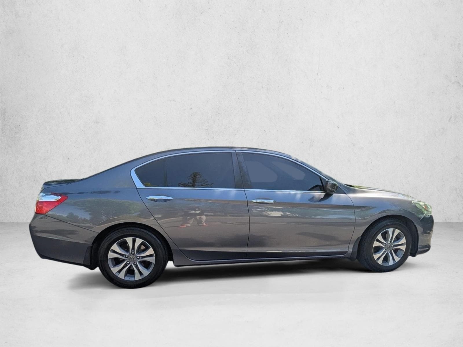 2015 Honda Accord LX photo 4