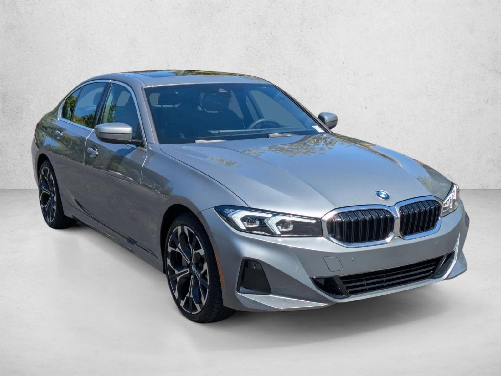 2025 BMW 330i photo 6