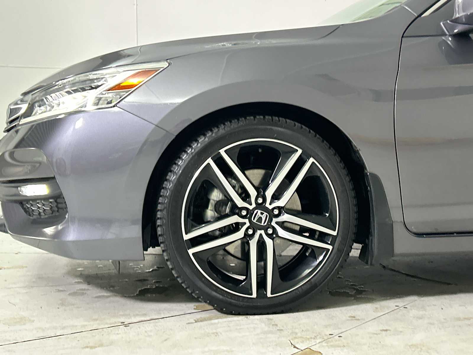 Thumbnail: 2016 Honda Accord - 19