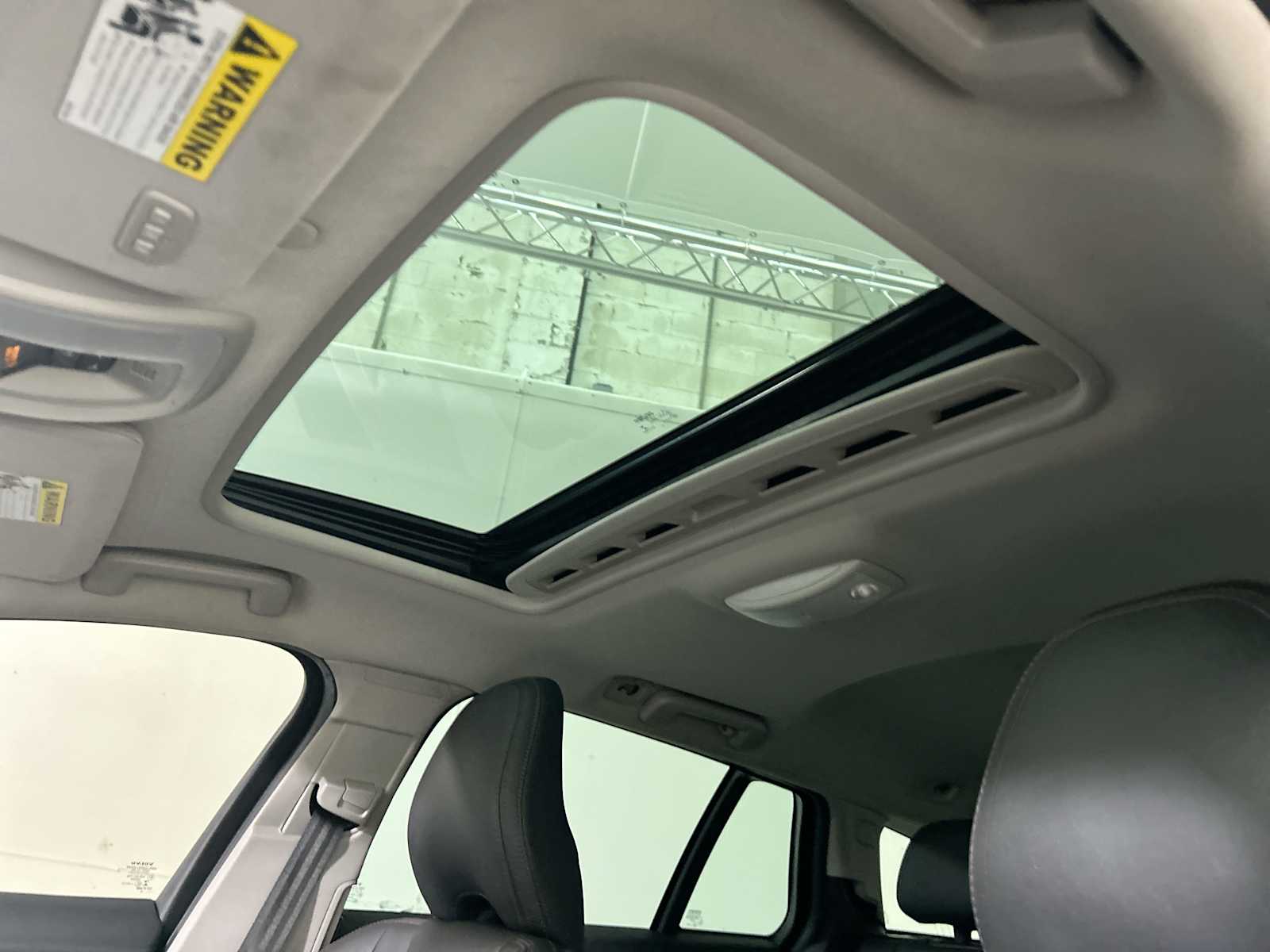 Thumbnail: 2015 Volvo S60 - 16