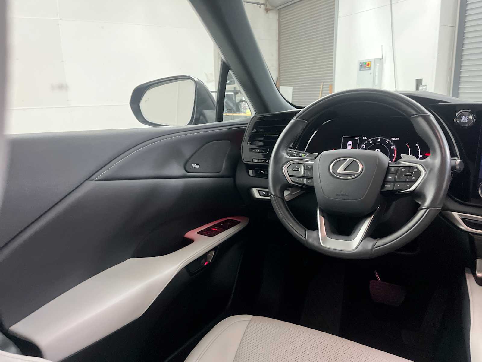 Thumbnail: 2023 Lexus RX - 15