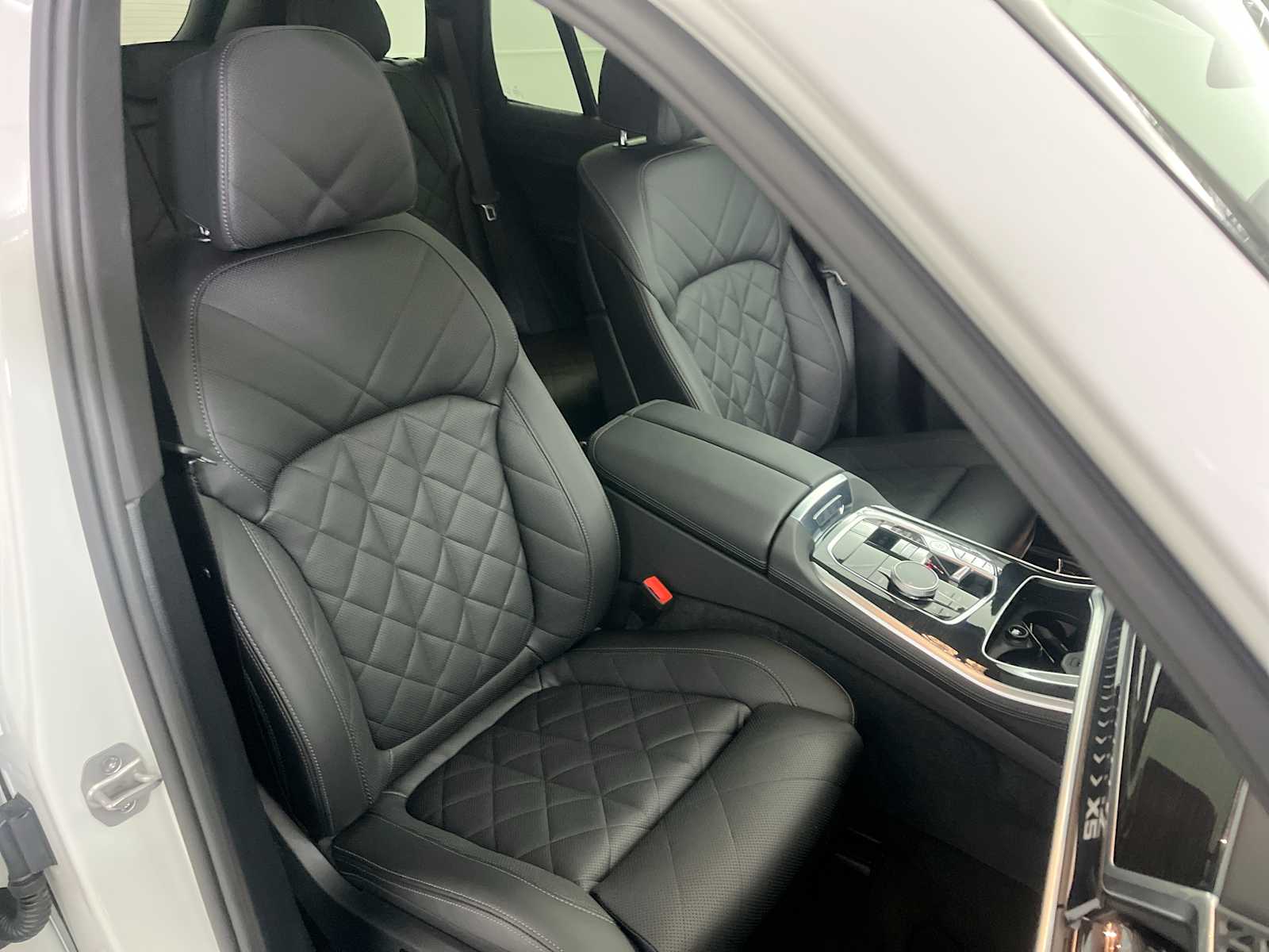 Thumbnail: 2026 BMW X5 - 26