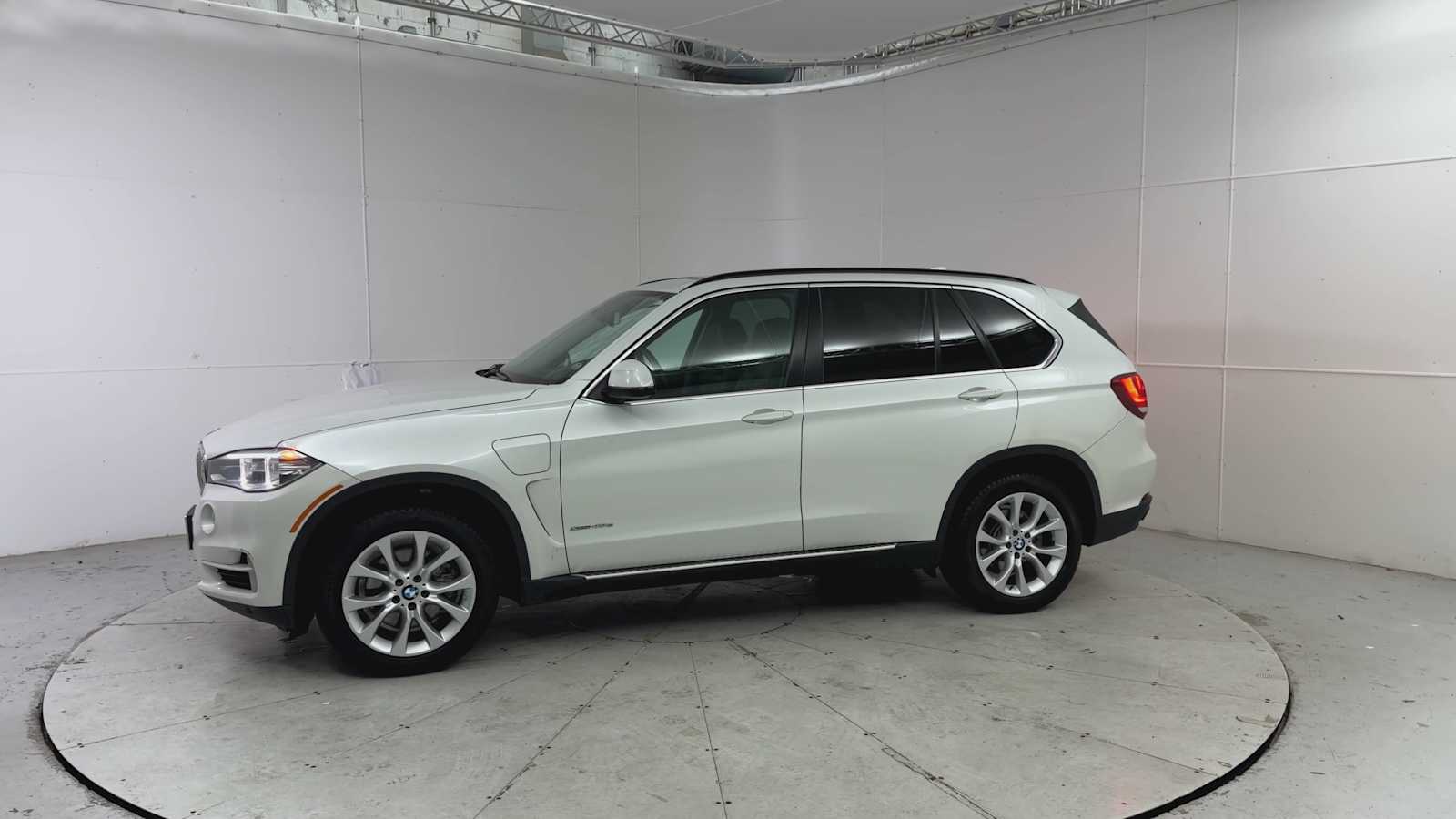 Thumbnail: 2016 BMW X5 - 6