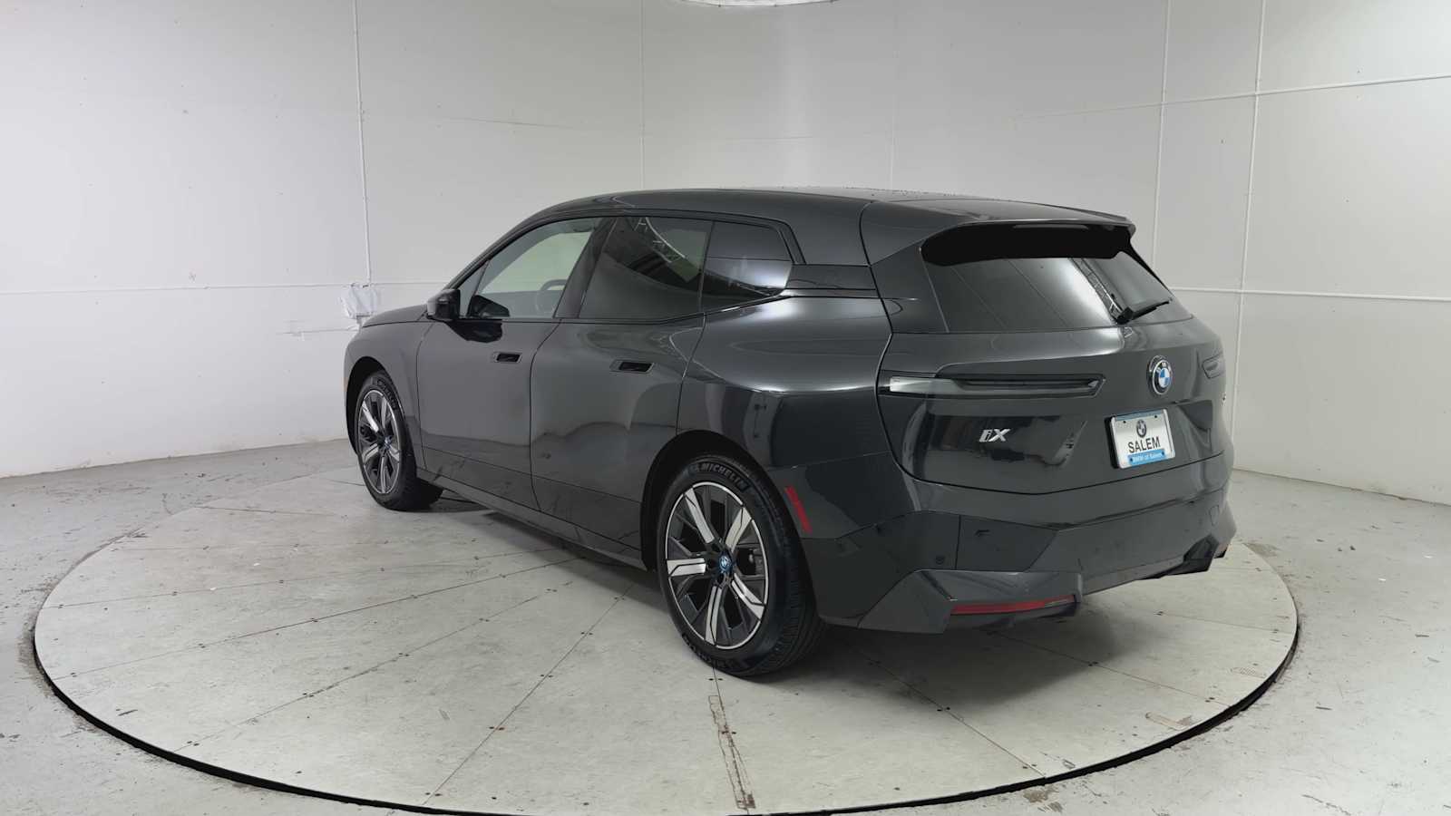 Thumbnail: 2024 BMW iX - 4