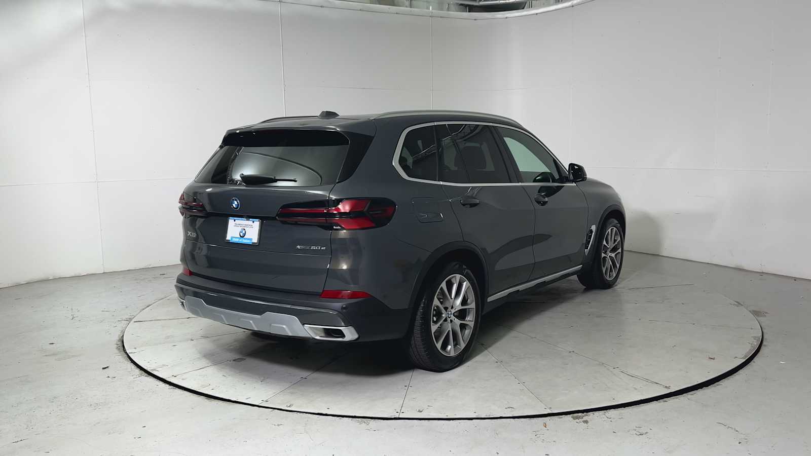 Thumbnail: 2026 BMW X5 - 2