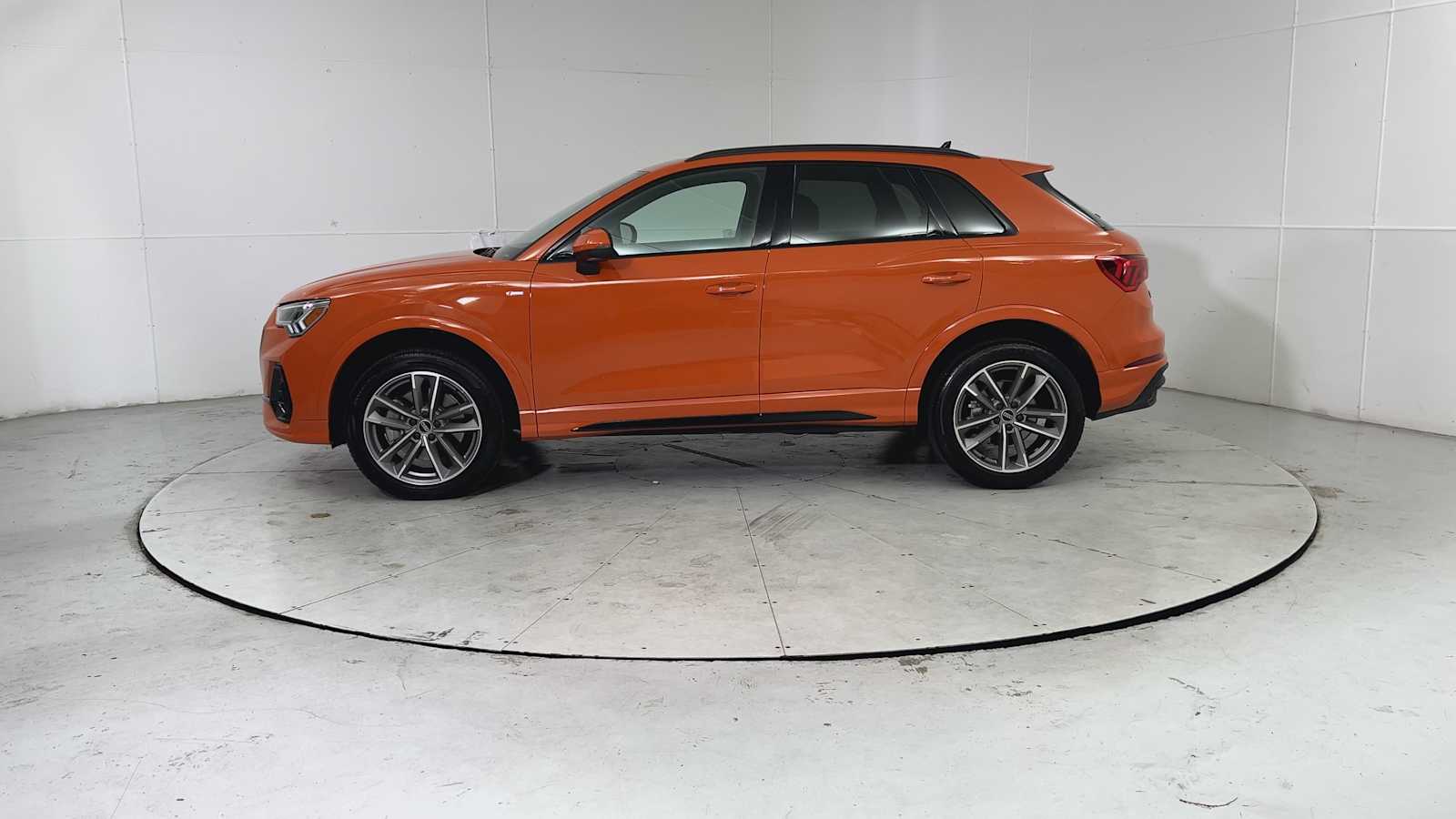 Thumbnail: 2025 Audi Q3 - 5
