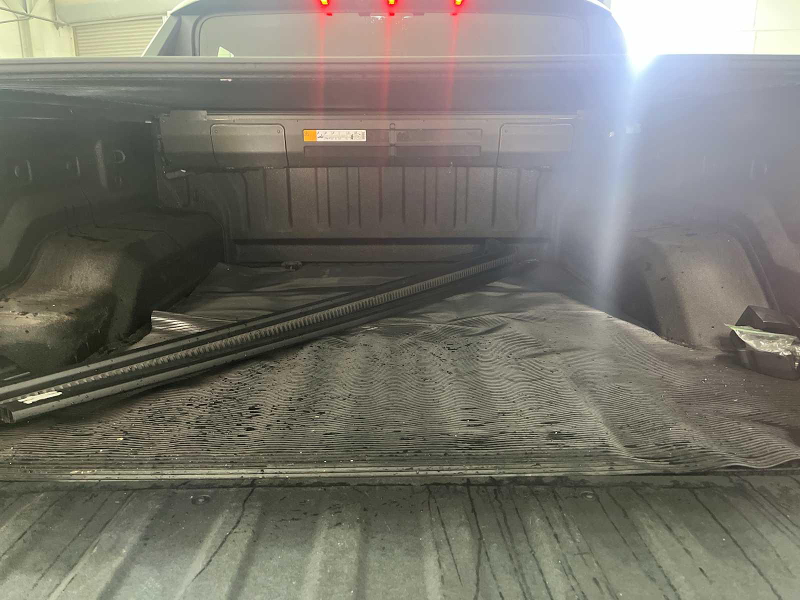 Thumbnail: 2022 GMC Hummer EV - 20