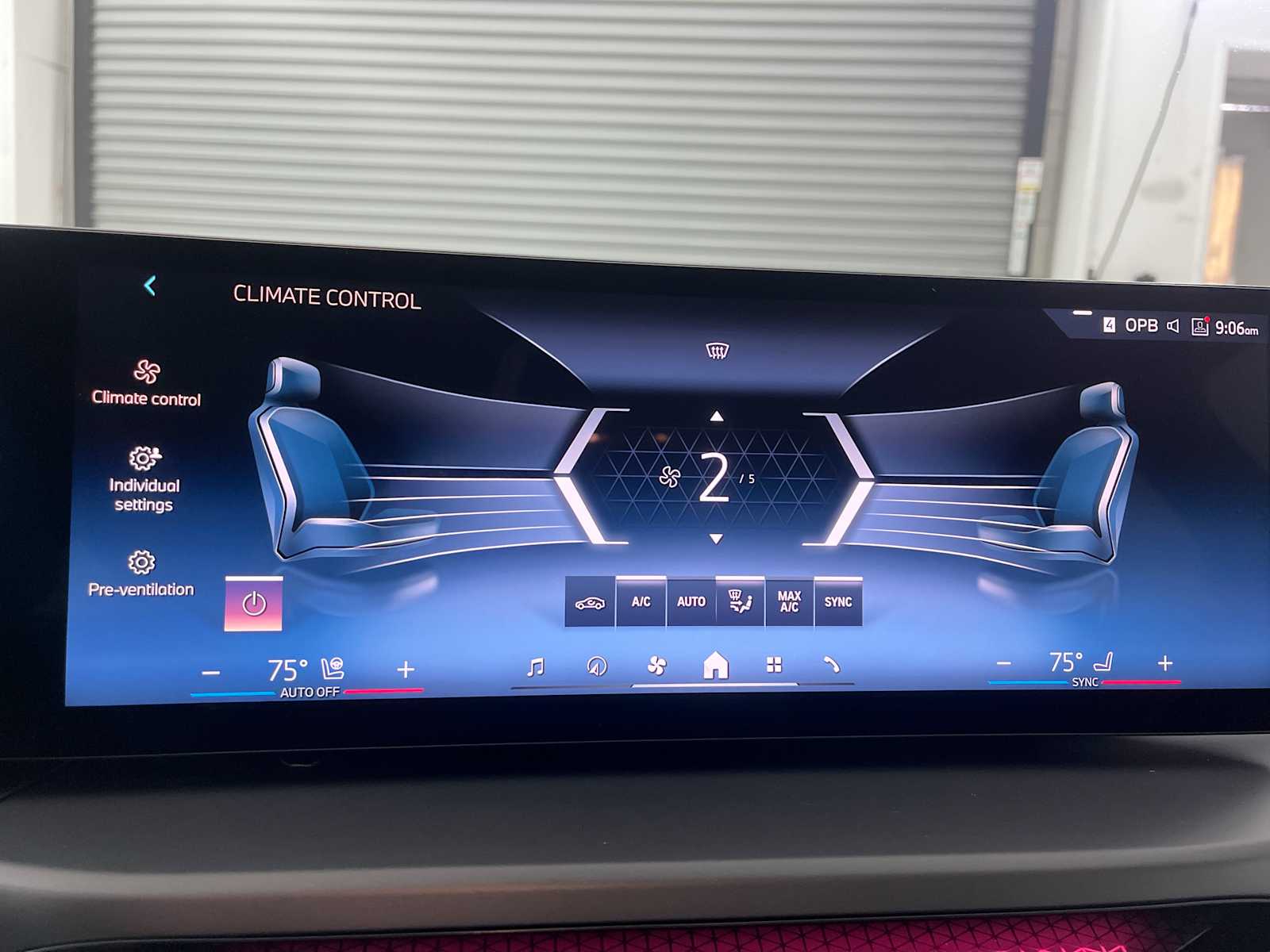 Thumbnail: 2025 BMW 2 Series - 17