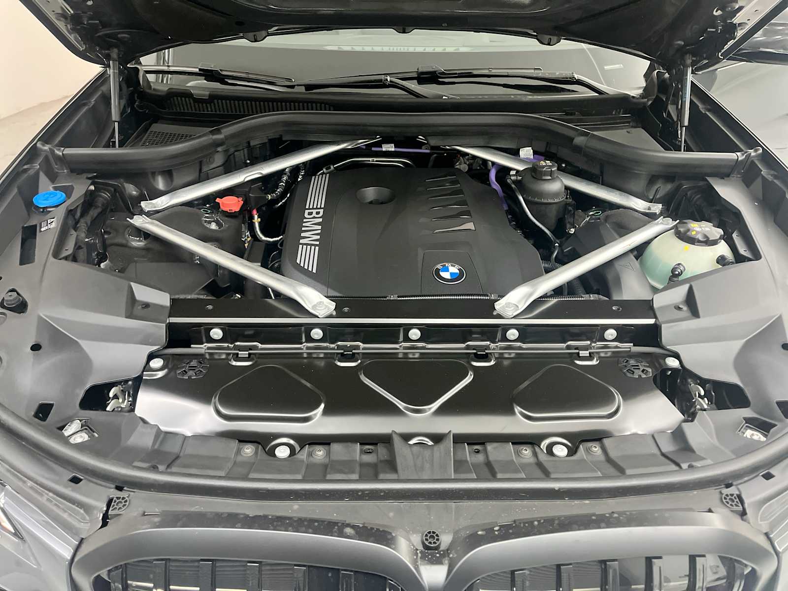 Thumbnail: 2027 BMW X7 - 24