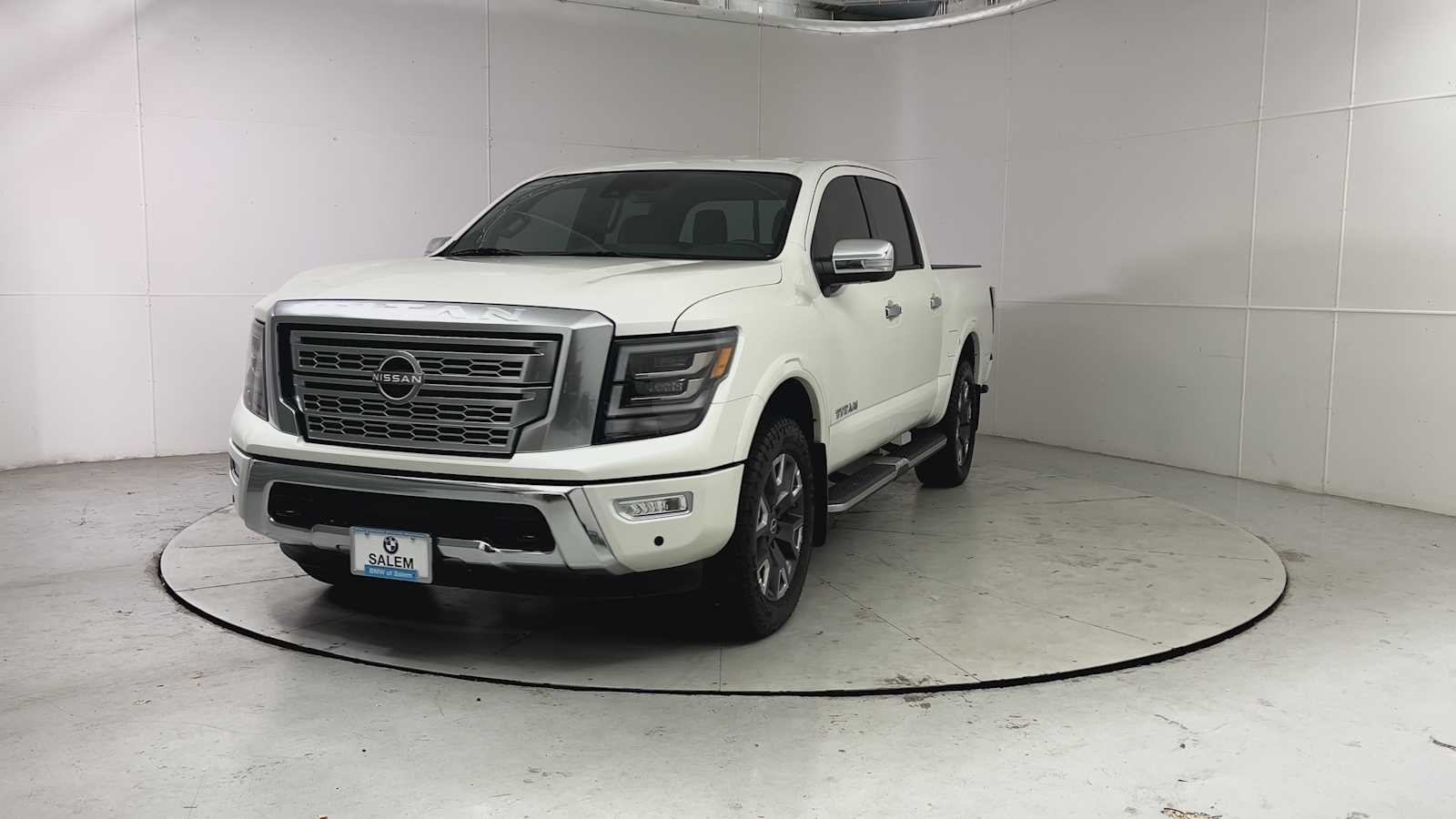 Thumbnail: 2023 Nissan Titan - 6