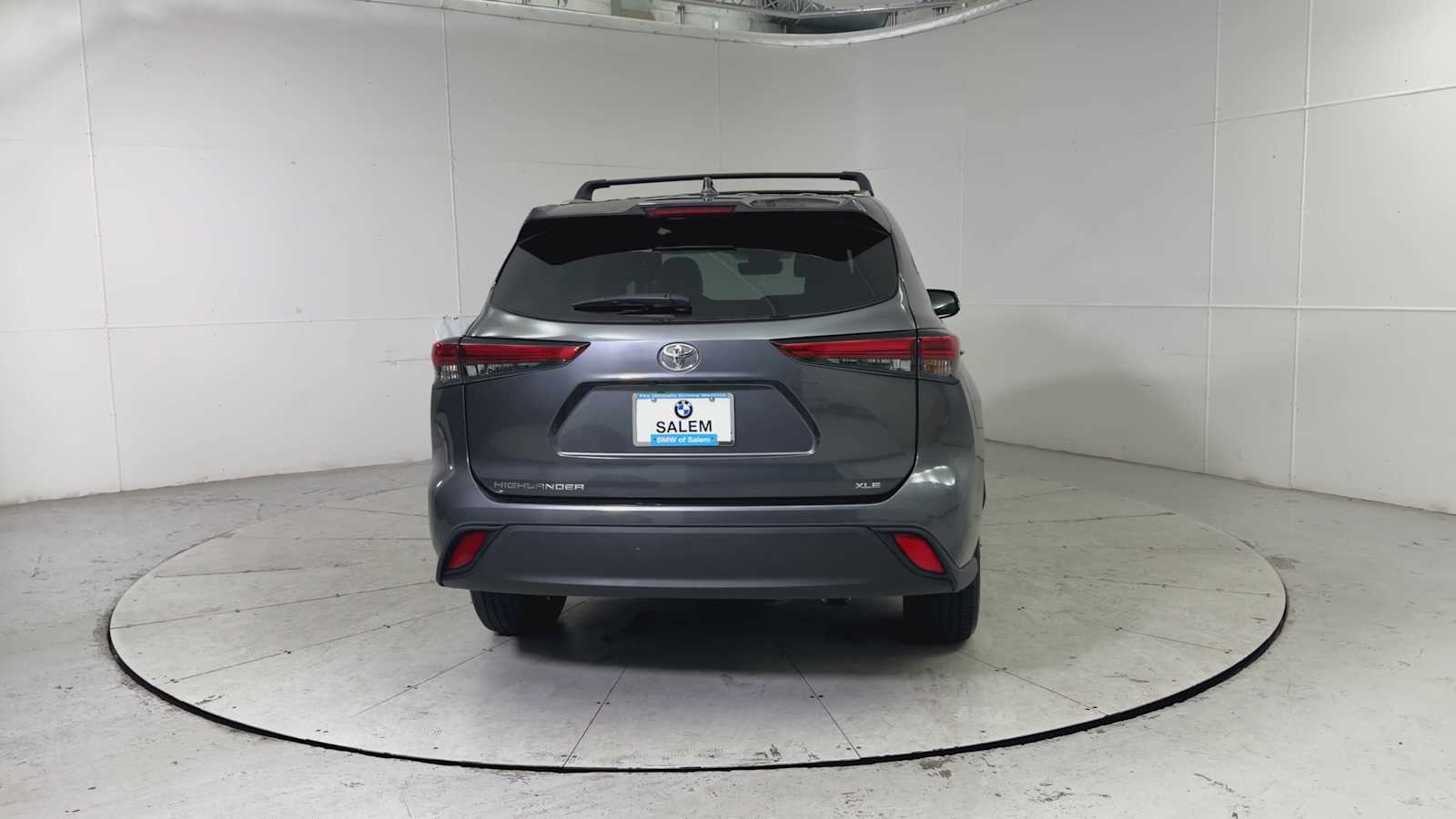 Thumbnail: 2023 Toyota Highlander - 3