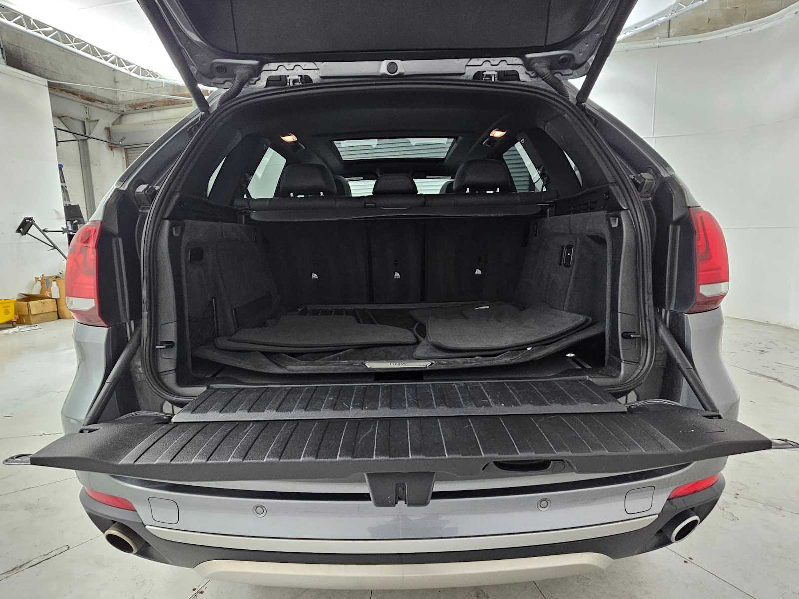 Thumbnail: 2017 BMW X5 - 33