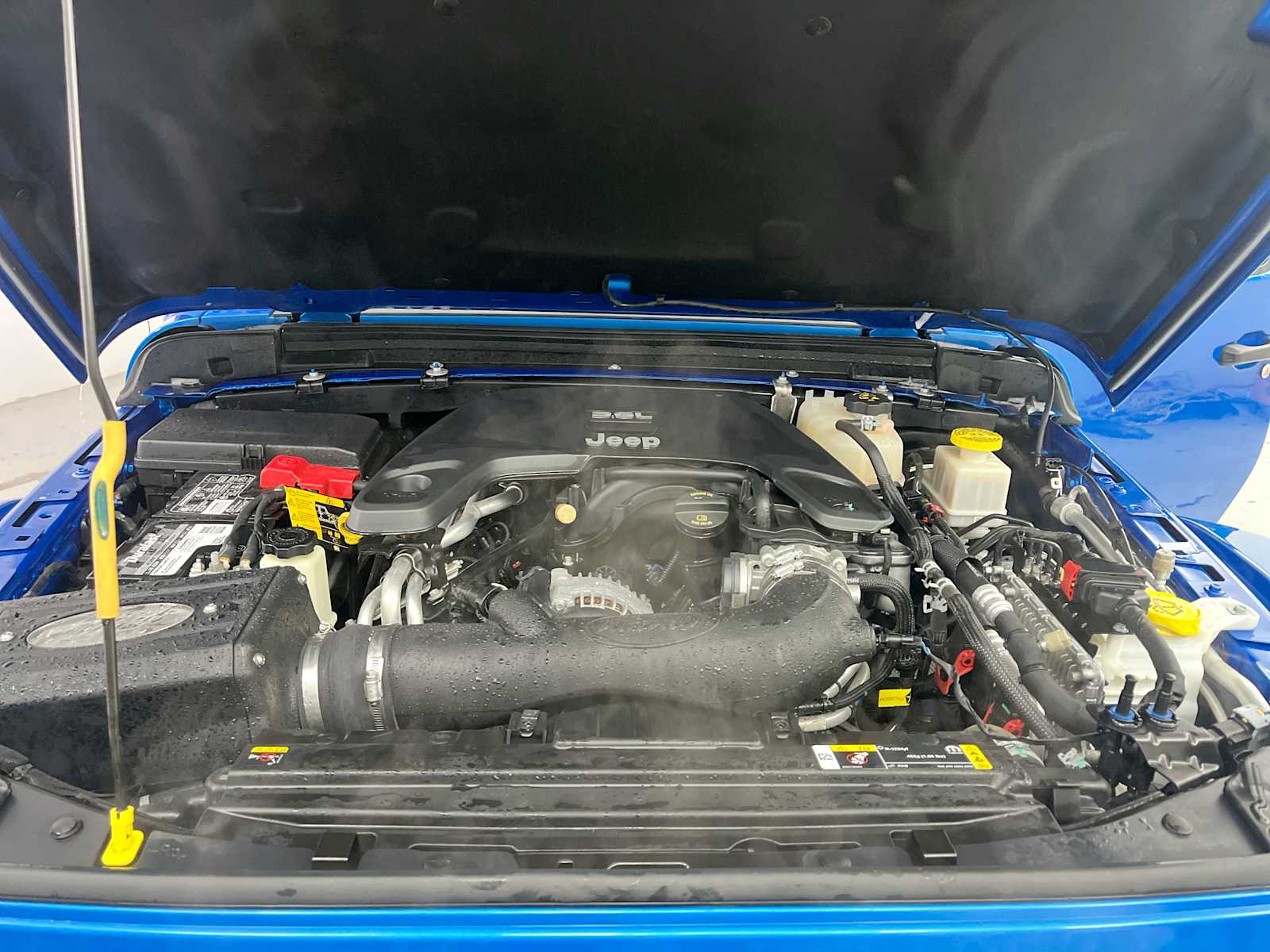 Thumbnail: 2021 Jeep Gladiator - 17