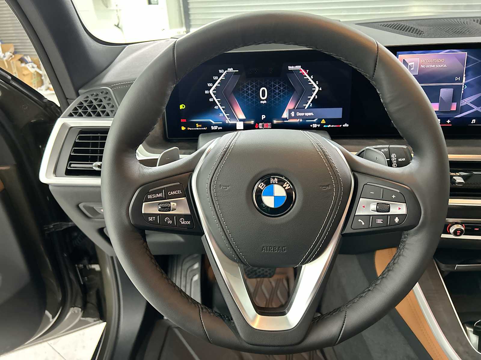 Thumbnail: 2026 BMW X5 - 11