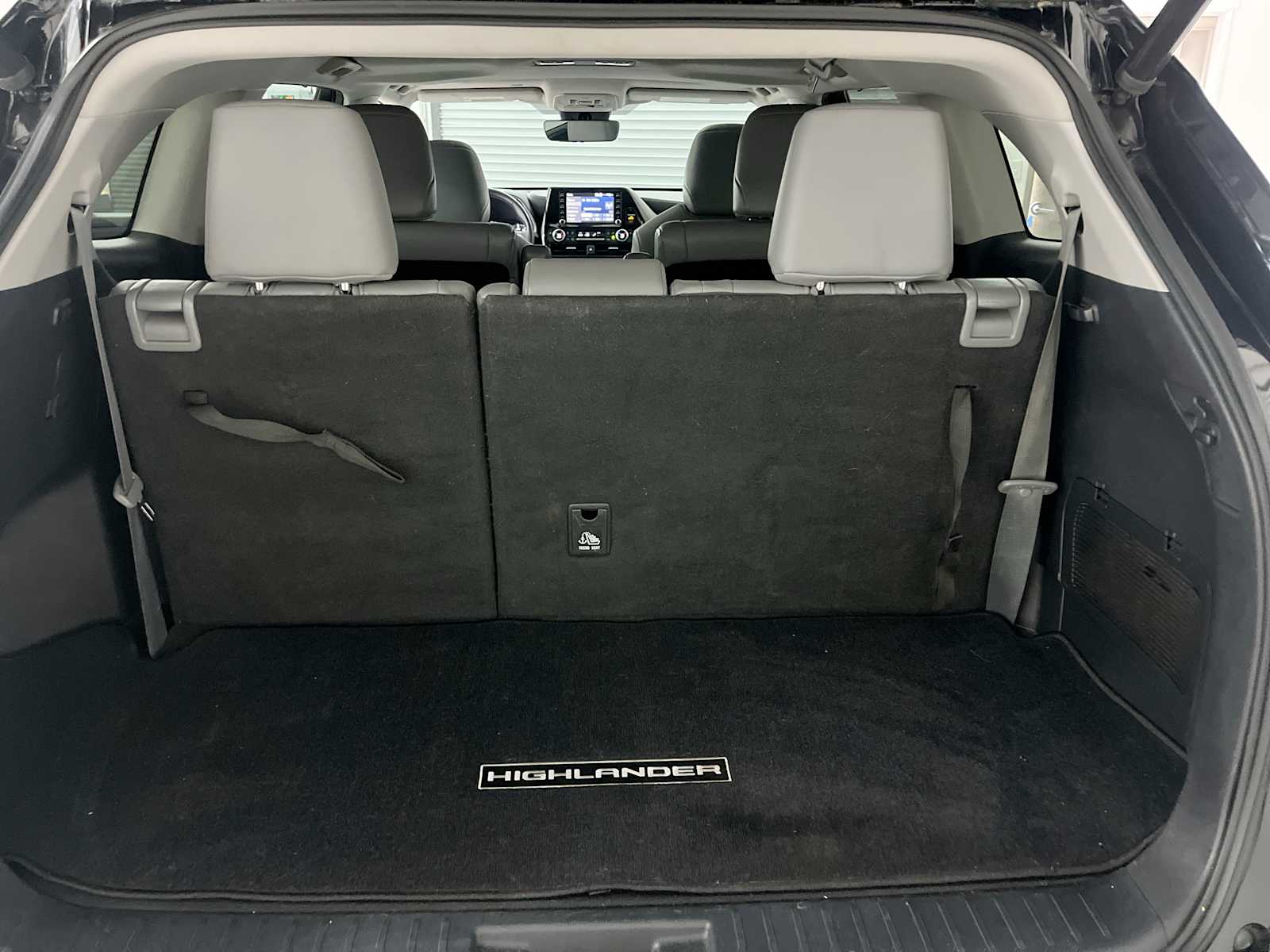 Thumbnail: 2021 Toyota Highlander - 26