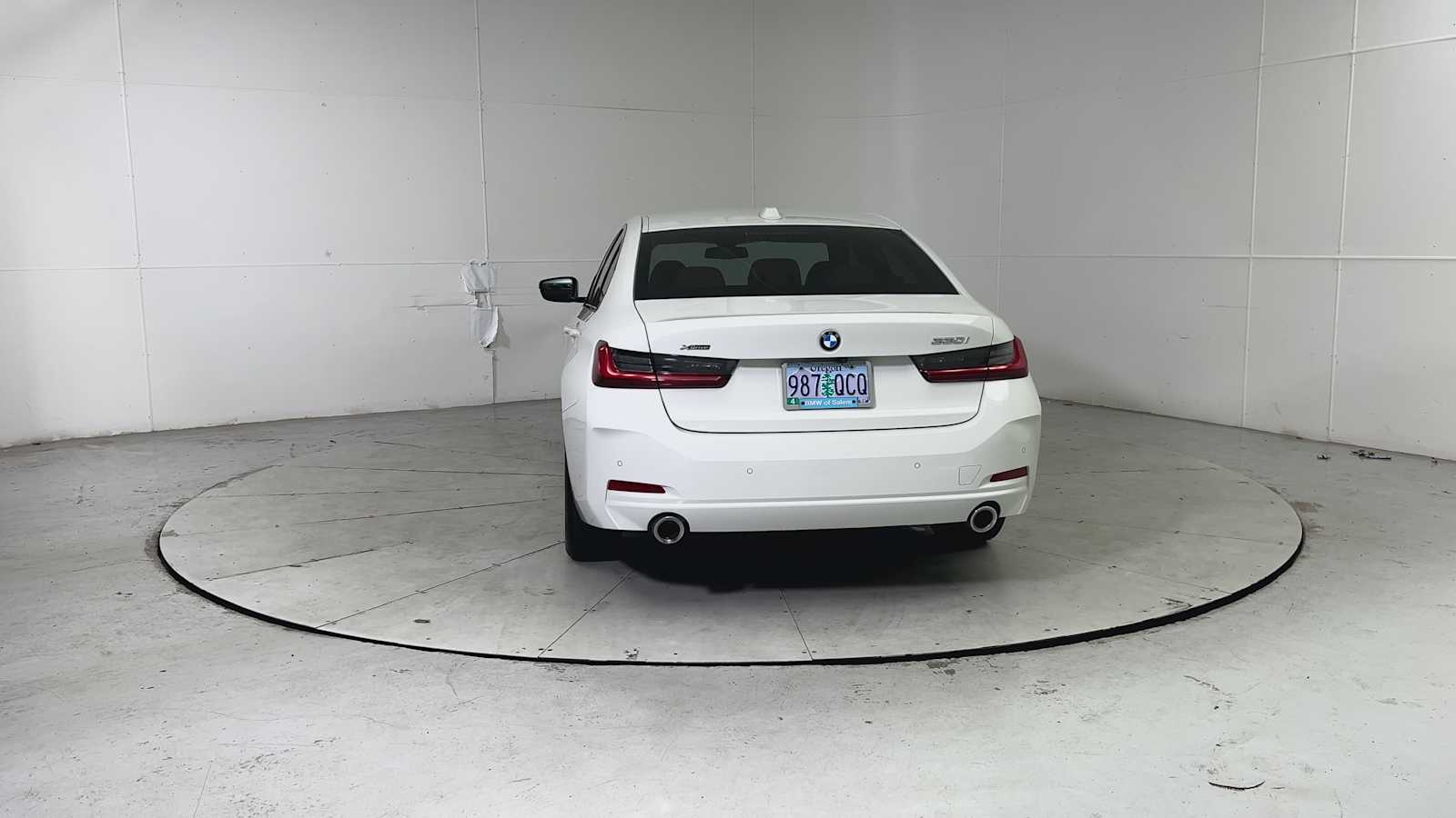 Thumbnail: 2023 BMW 3 Series - 3