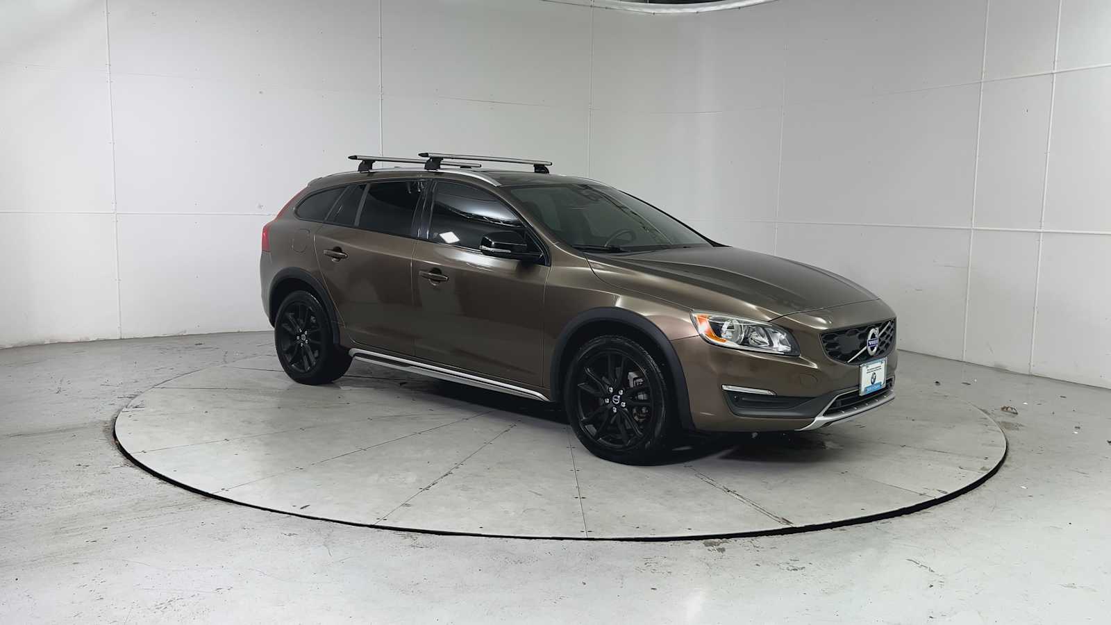 Thumbnail: 2015 Volvo S60 - 8