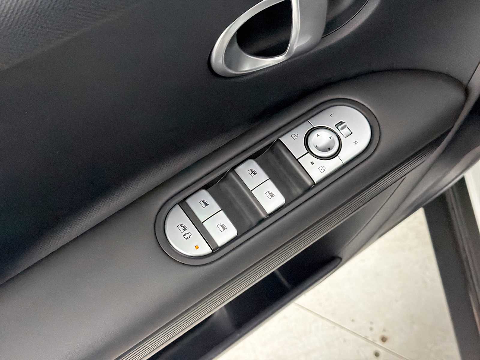 Thumbnail: 2024 Hyundai Ioniq 5 - 15