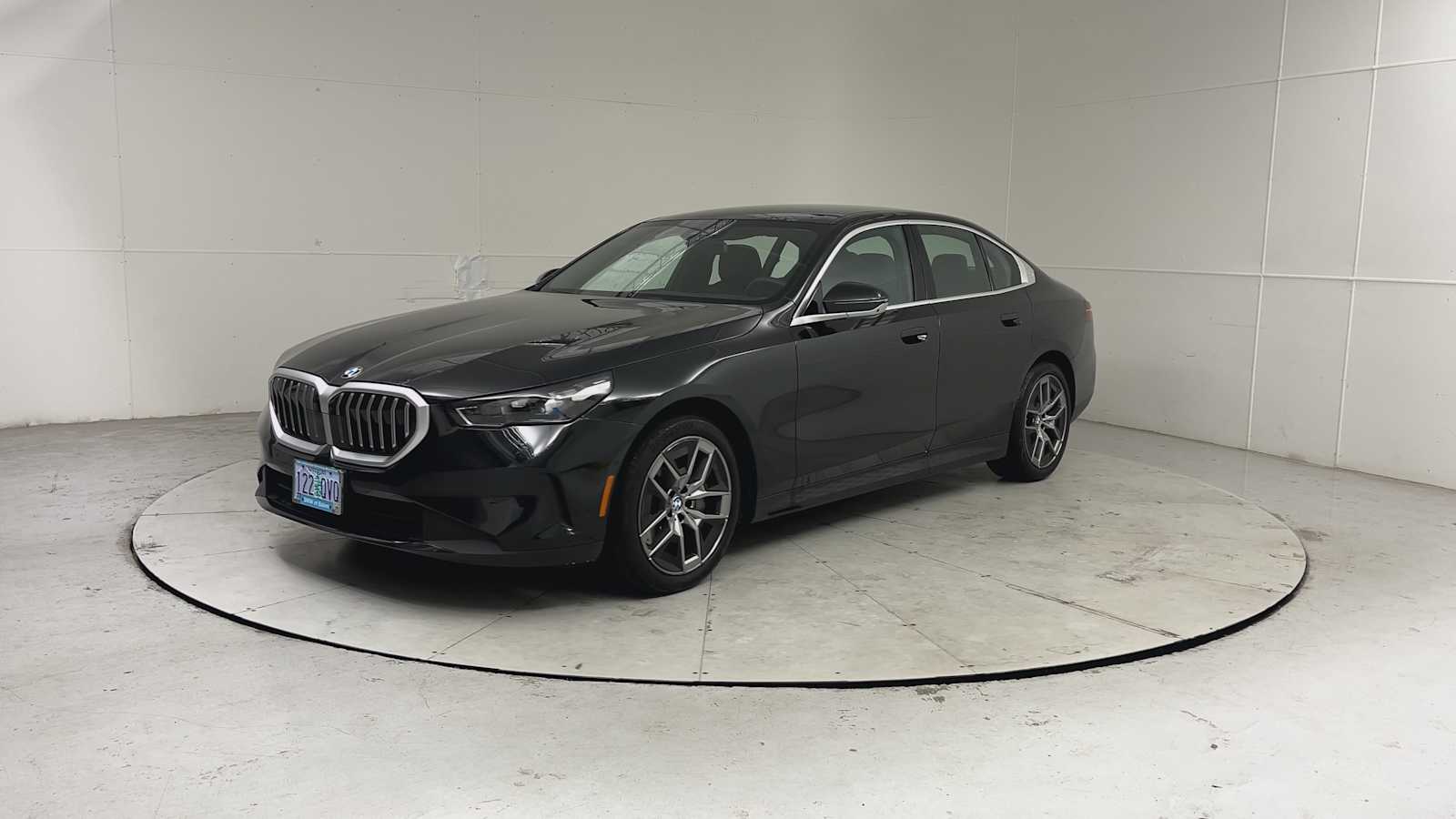 Thumbnail: 2026 BMW 5 Series - 6