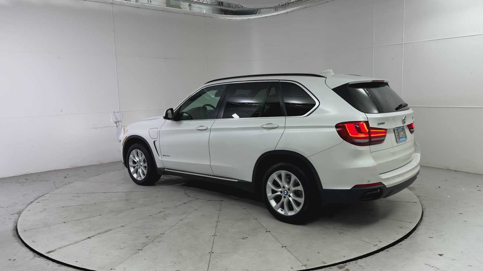 Thumbnail: 2016 BMW X5 - 4