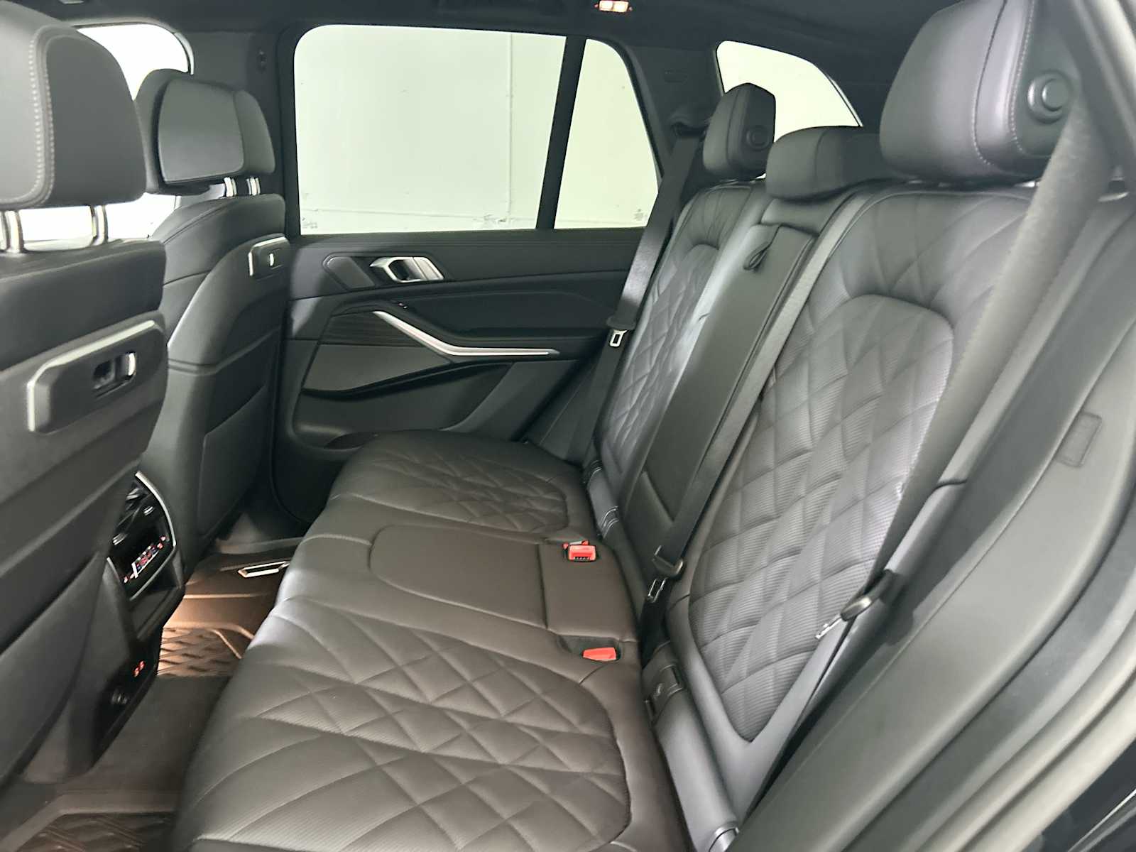 2026 BMW X5 50e - Photo 25