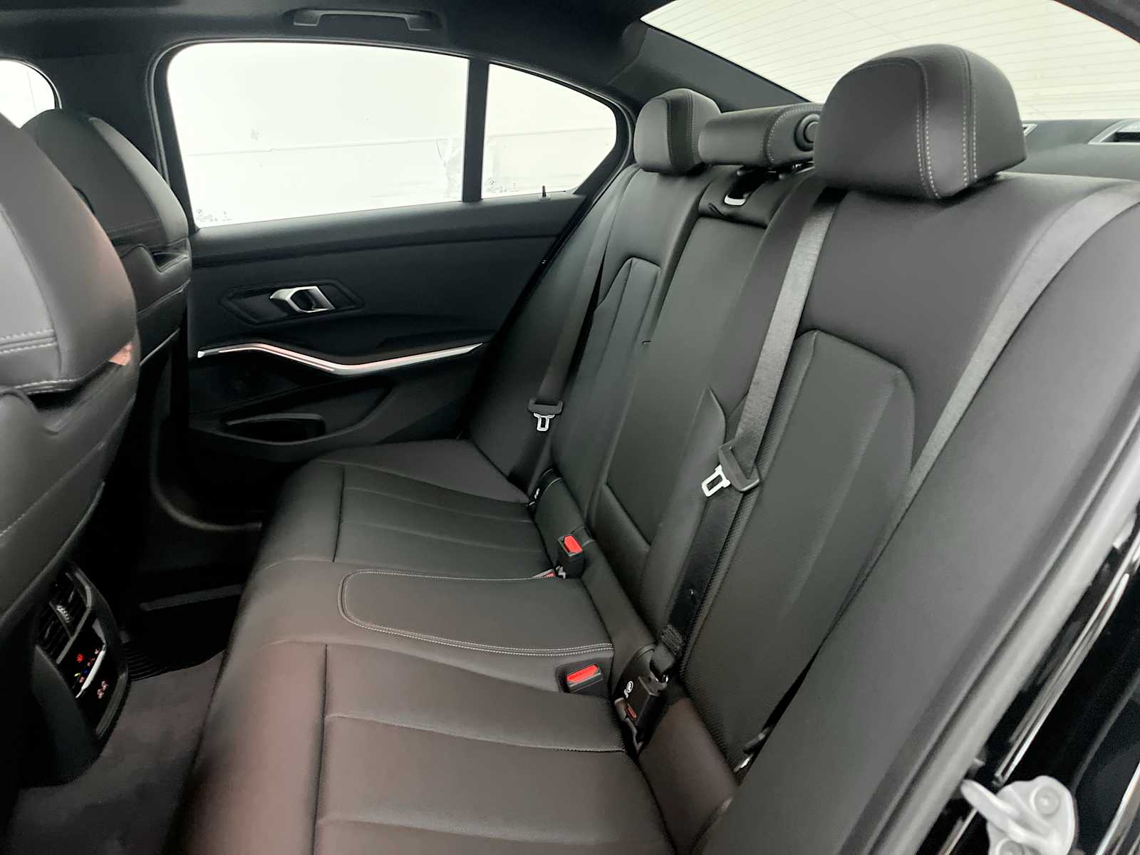 Thumbnail: 2026 BMW 3 Series - 31