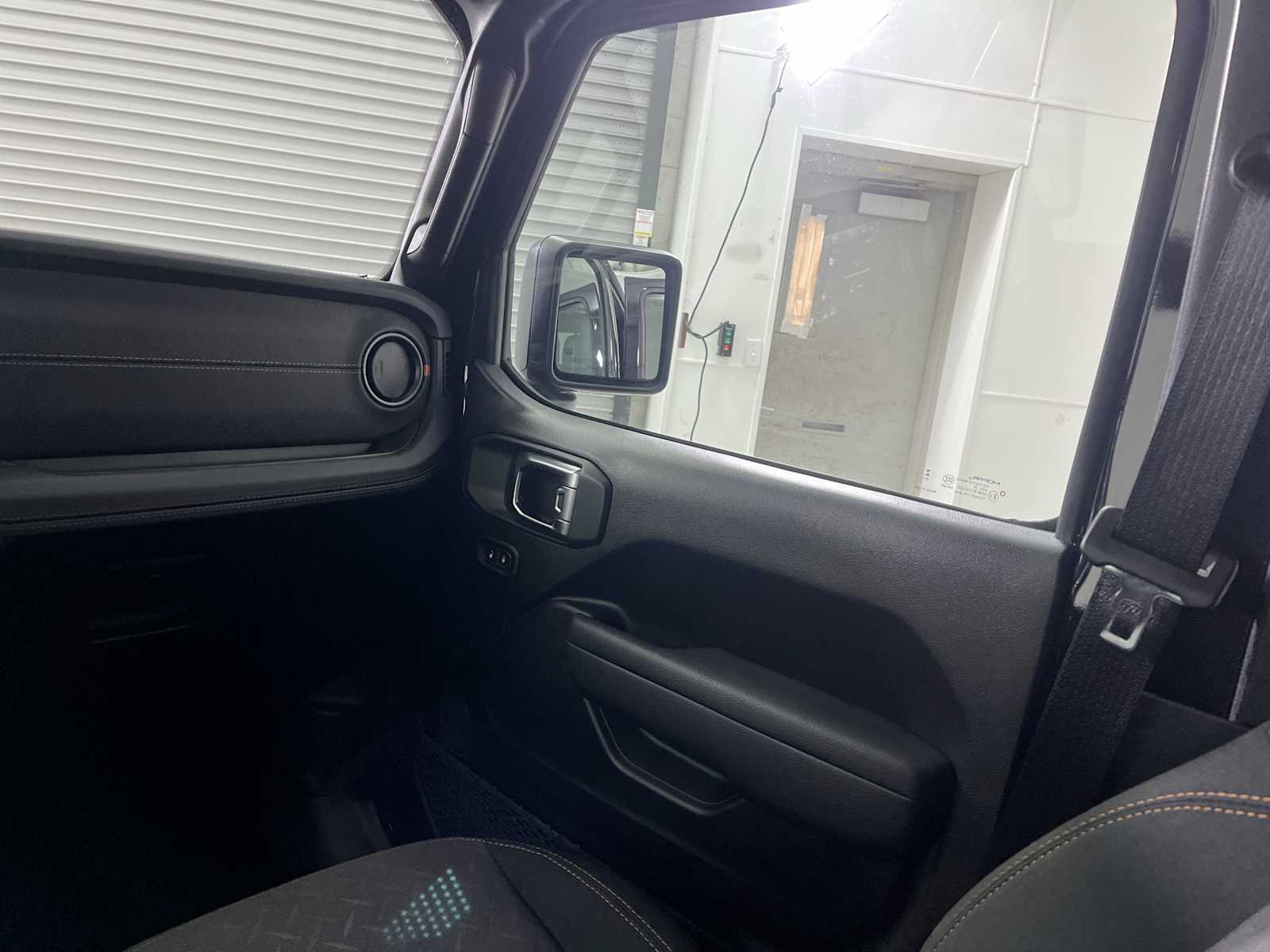 Thumbnail: 2025 Jeep Gladiator - 10