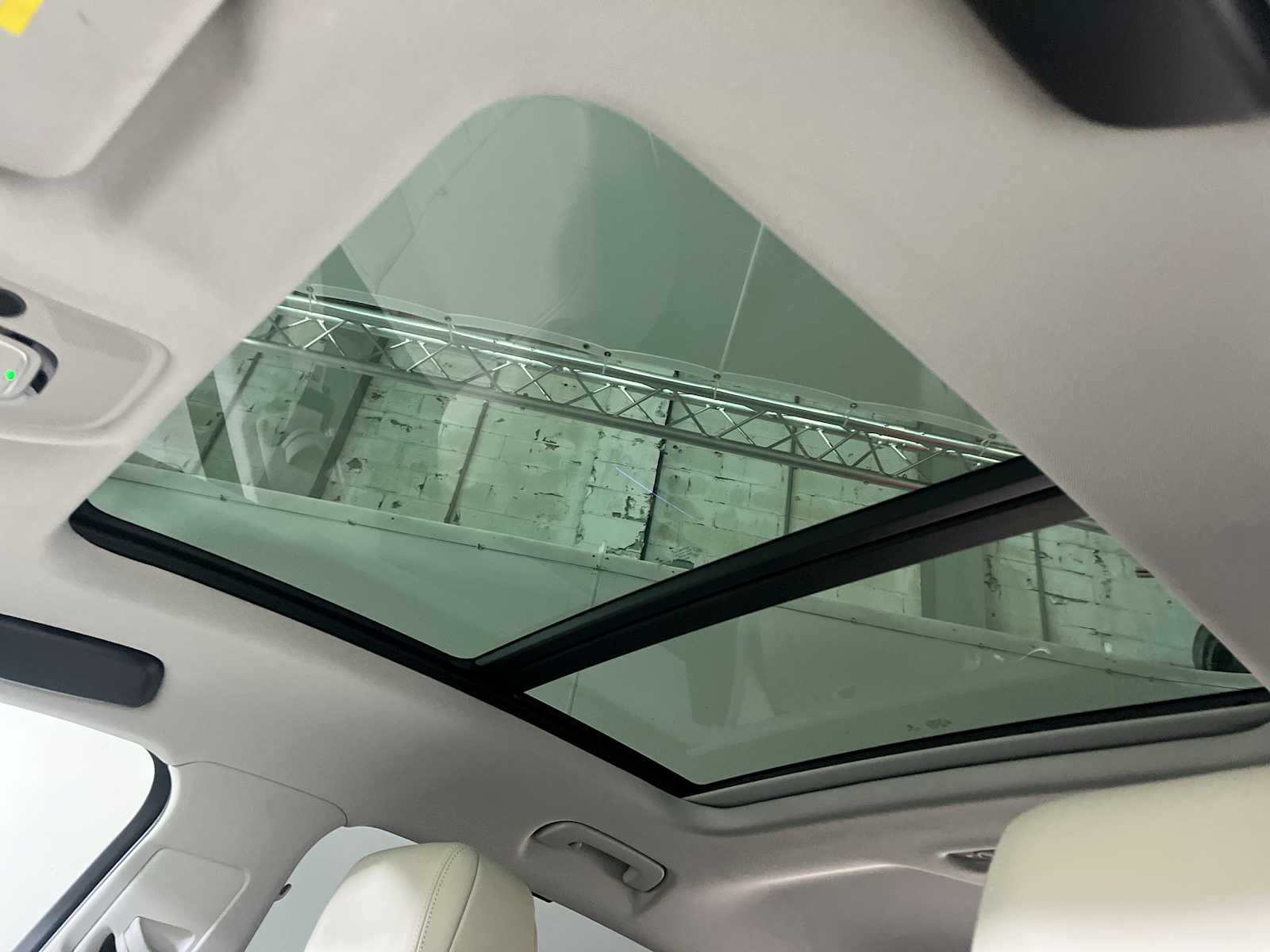 Thumbnail: 2019 Audi e-tron - 22