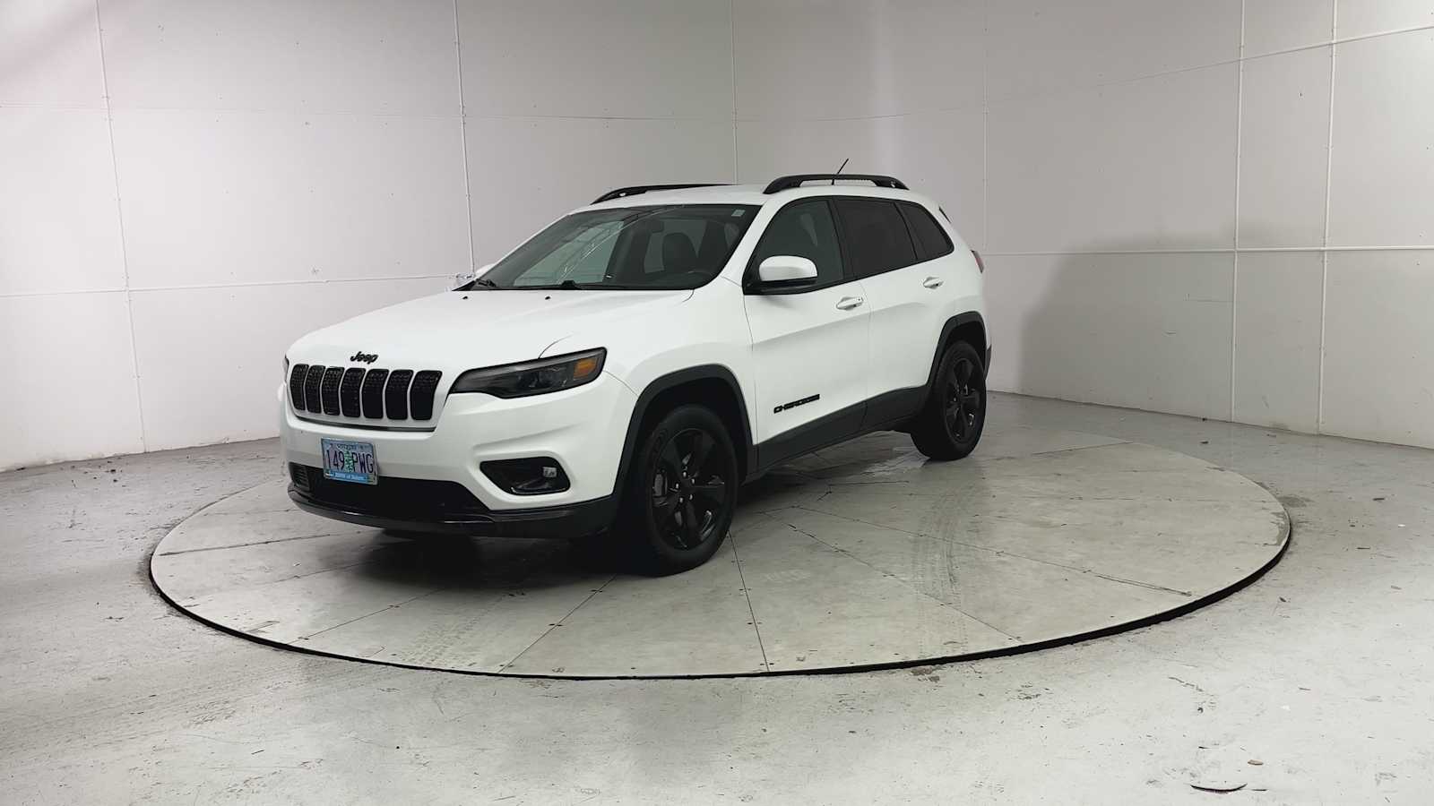 Thumbnail: 2019 Jeep Cherokee - 6