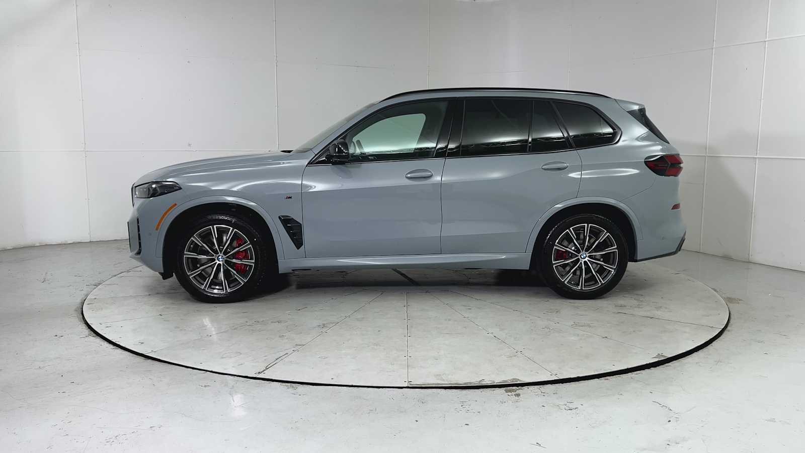 Thumbnail: 2026 BMW X5 - 5