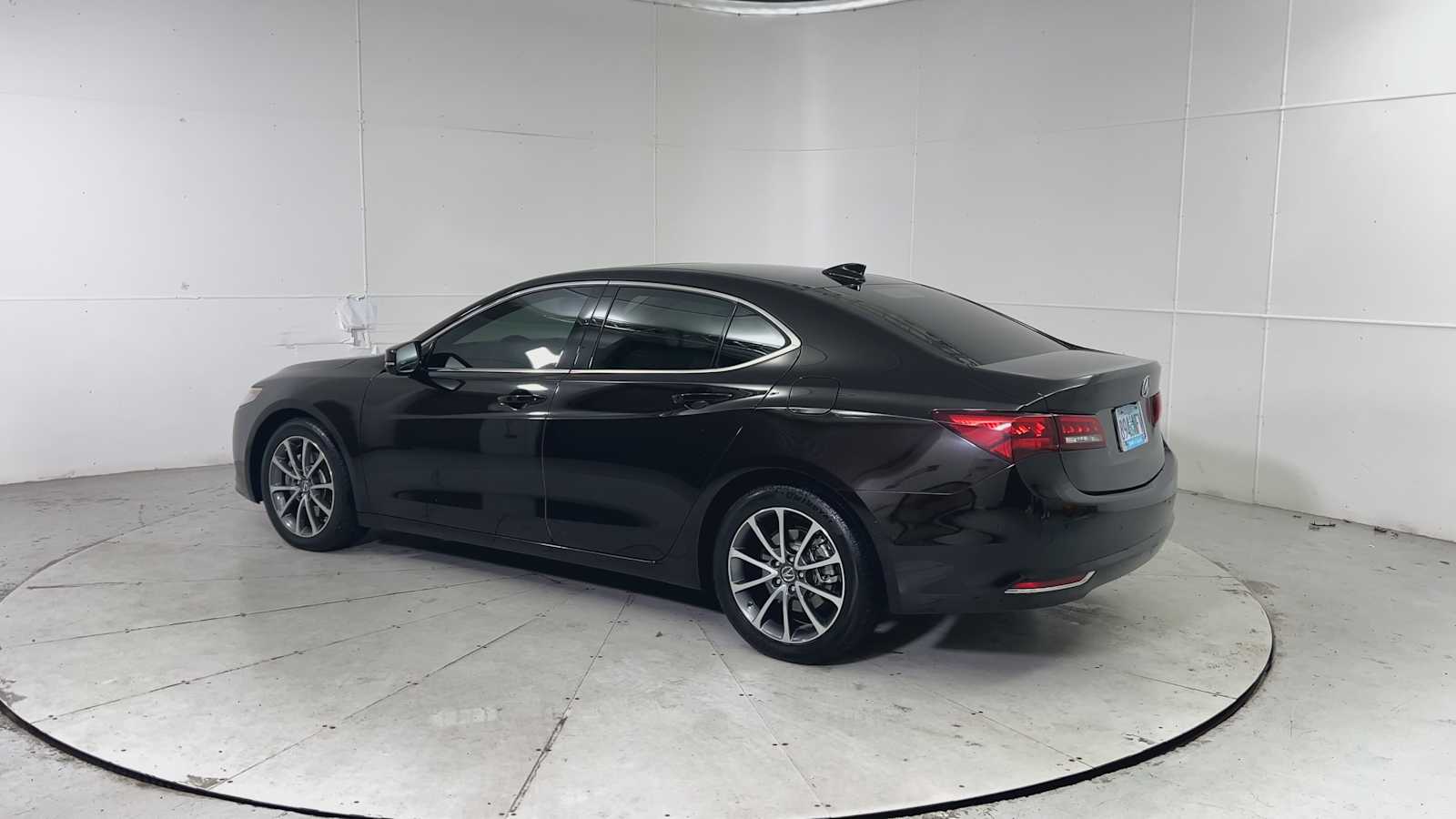 Thumbnail: 2016 Acura TLX - 4