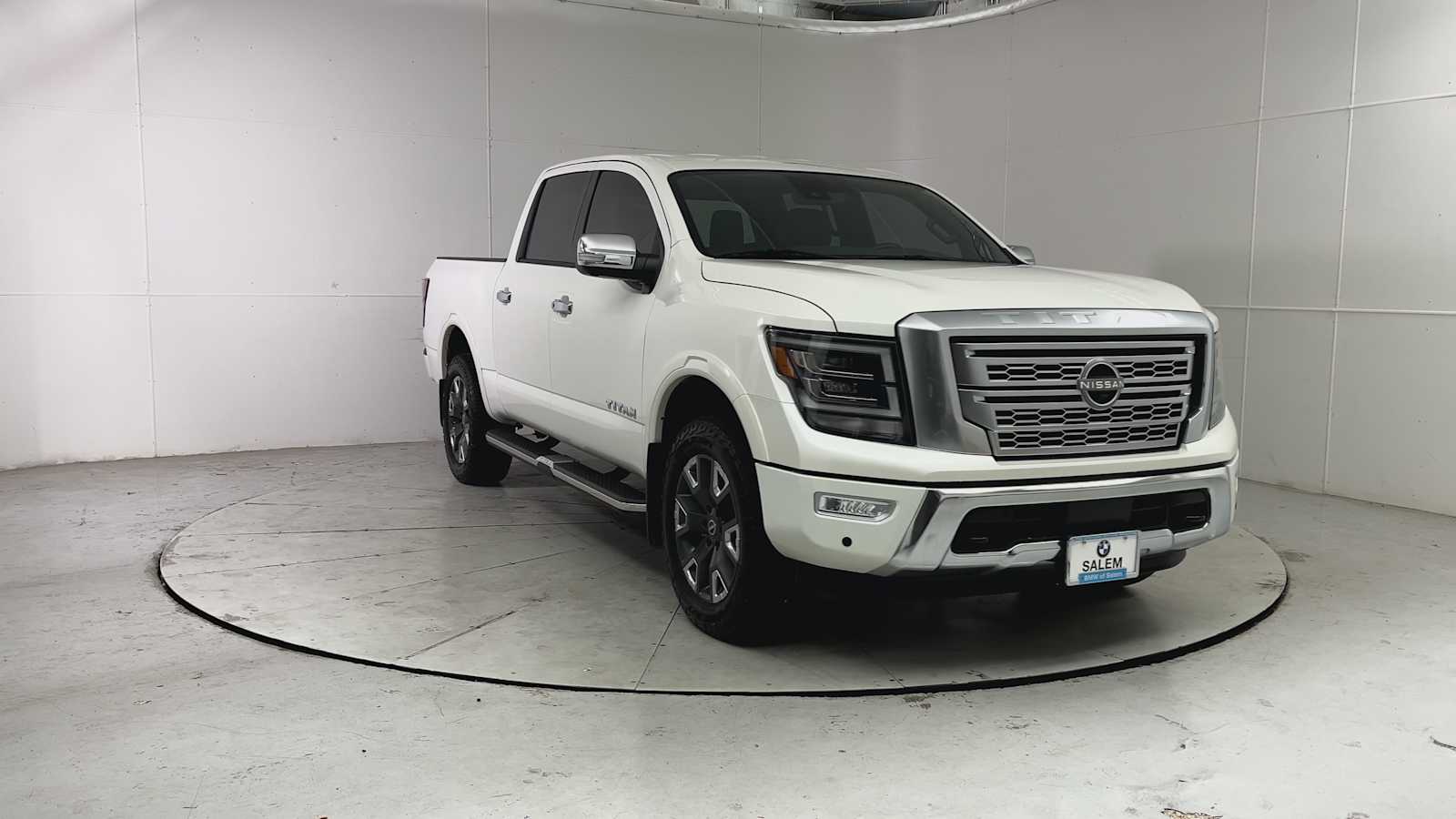 Thumbnail: 2023 Nissan Titan - 7