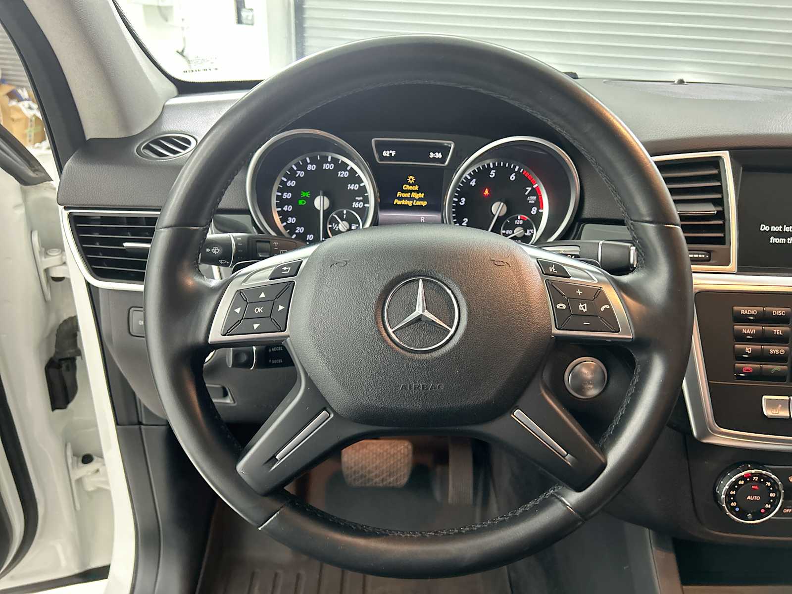 Thumbnail: 2015 Mercedes-Benz M-Class - 11