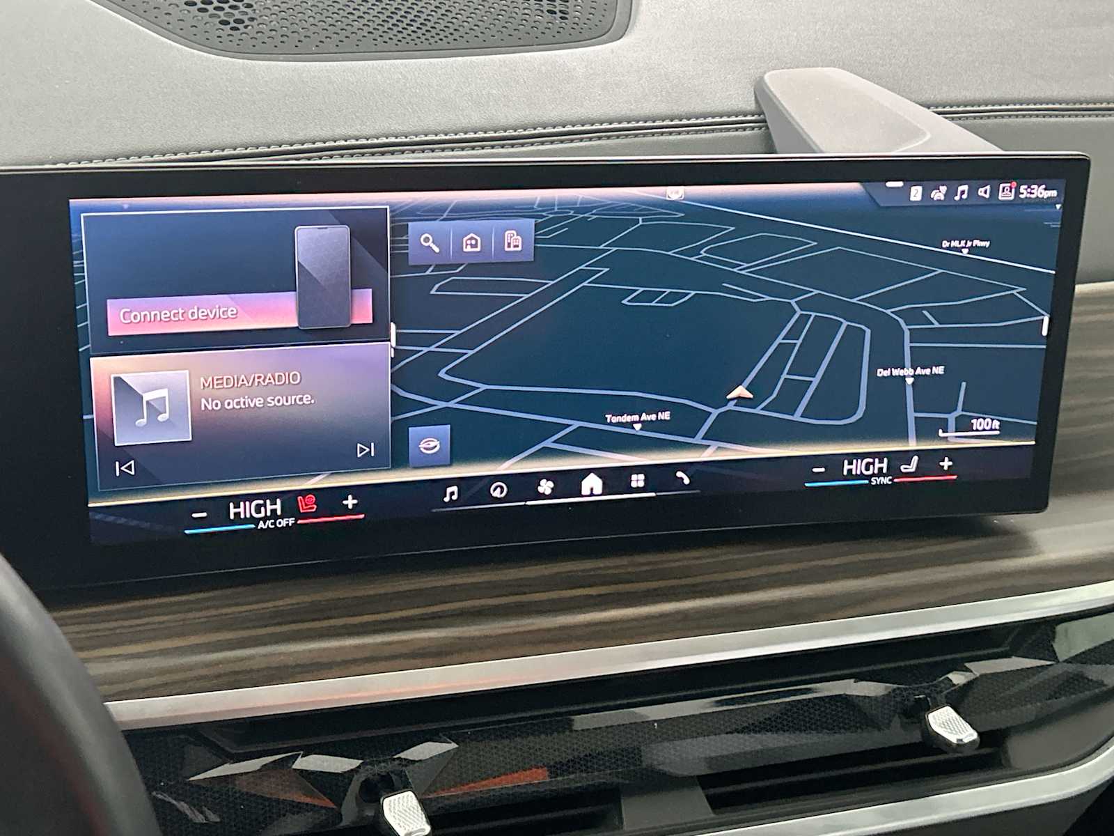 Thumbnail: 2024 BMW X5 - 12