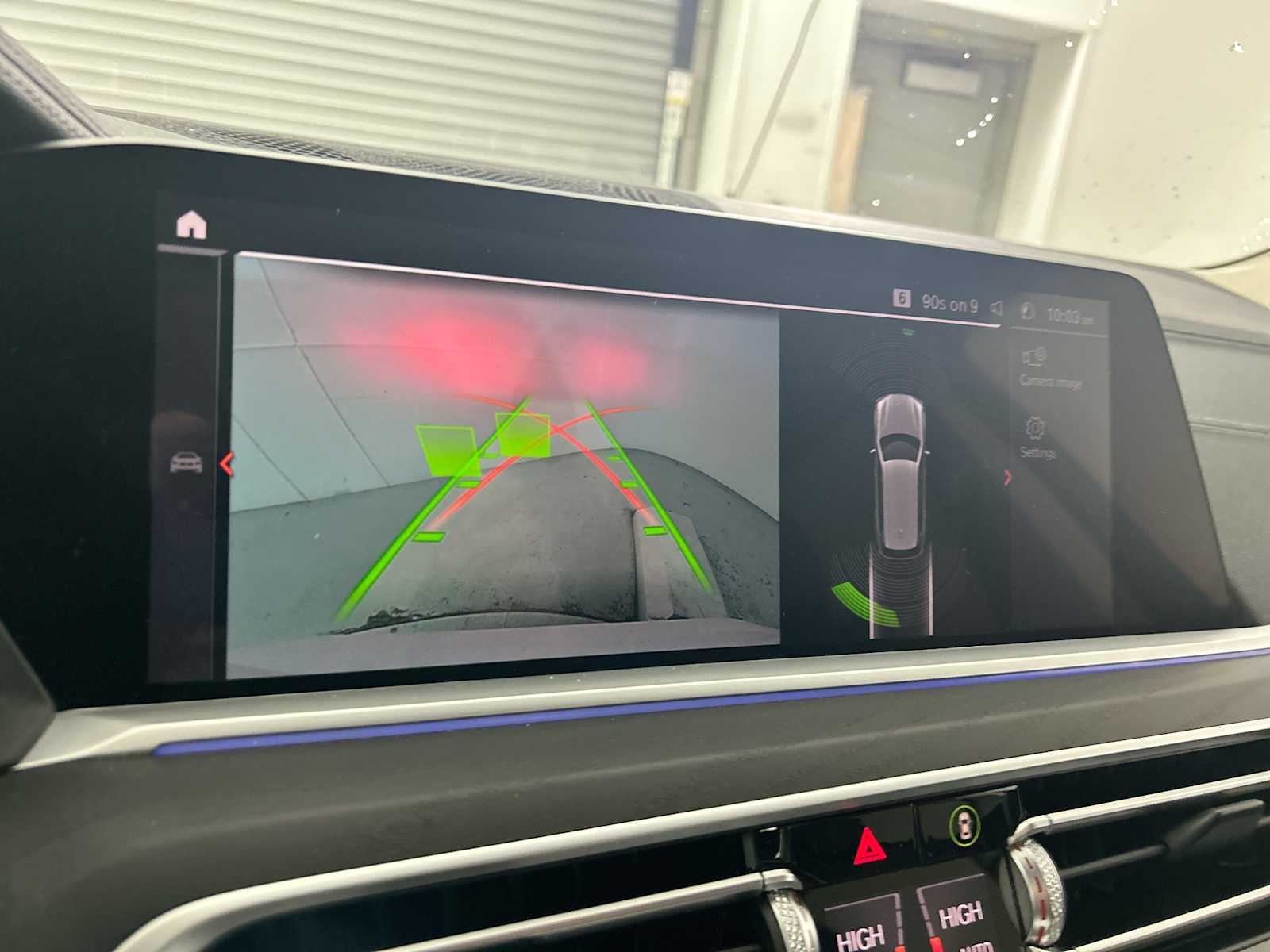 Thumbnail: 2021 BMW X7 - 24