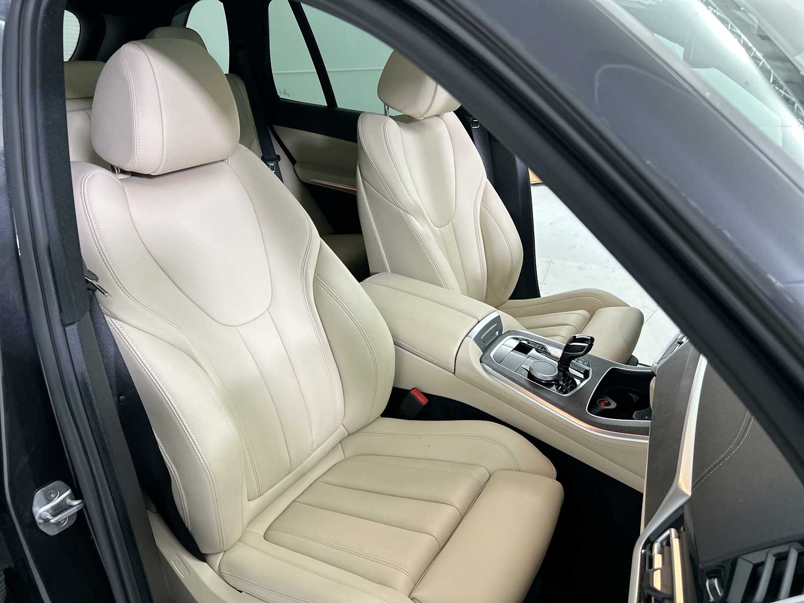 Thumbnail: 2022 BMW X5 - 26