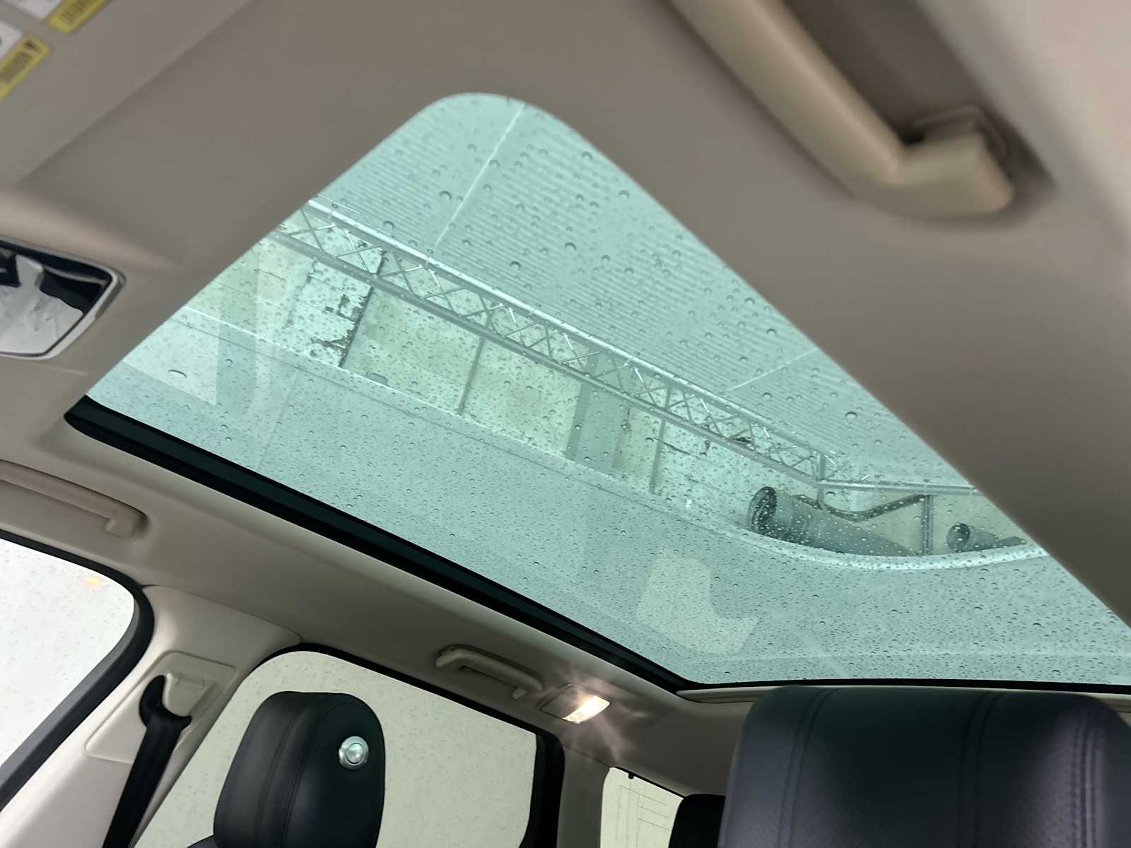 Thumbnail: 2015 Land Rover Range Rover Sport - 16