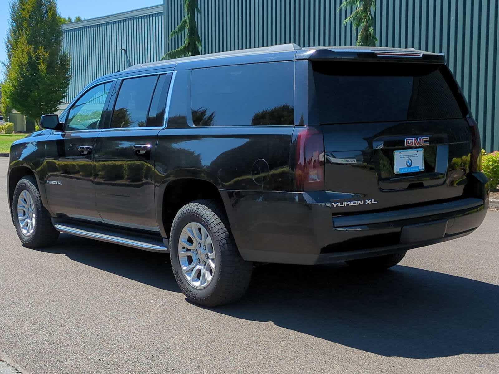 Thumbnail: 2017 GMC Yukon XL - 4