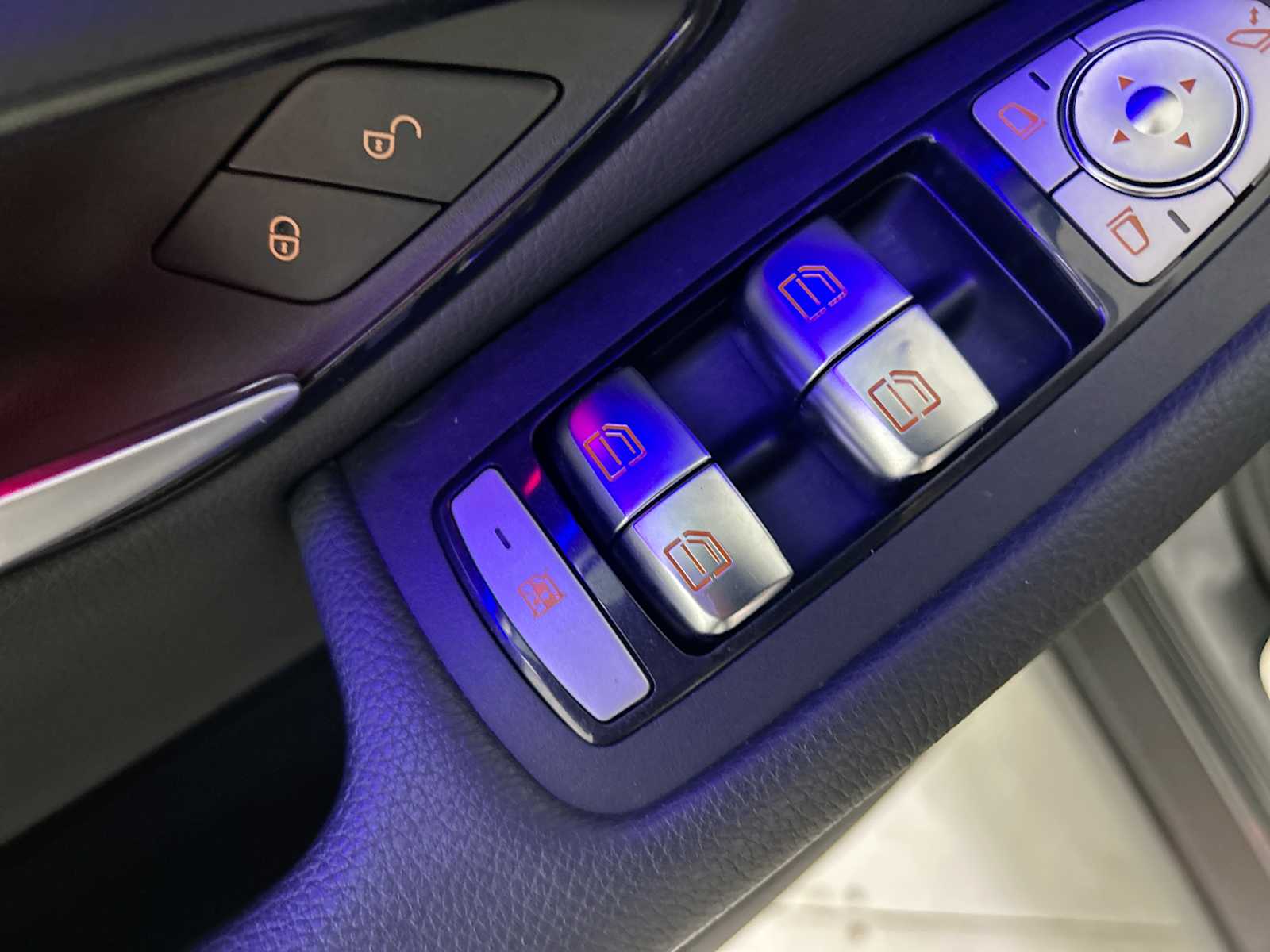 Thumbnail: 2020 Mercedes-Benz GLC - 14