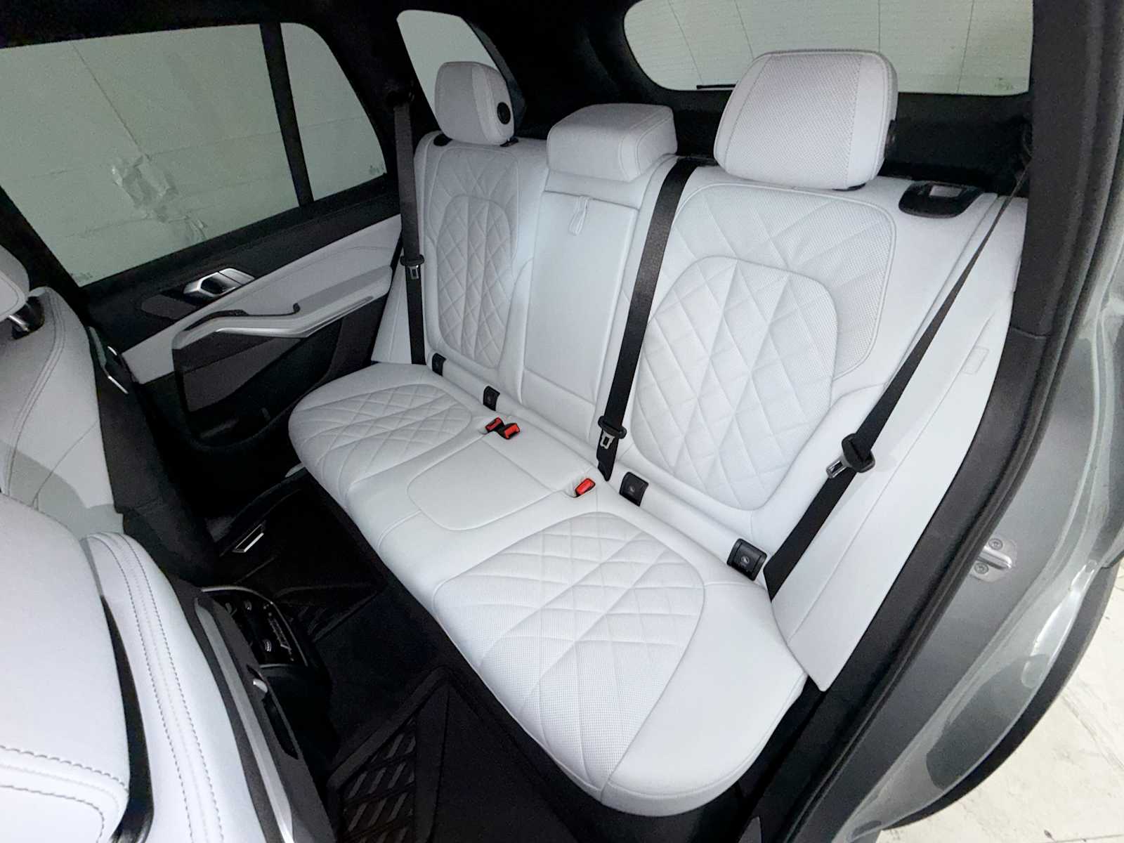 Thumbnail: 2026 BMW X5 - 25
