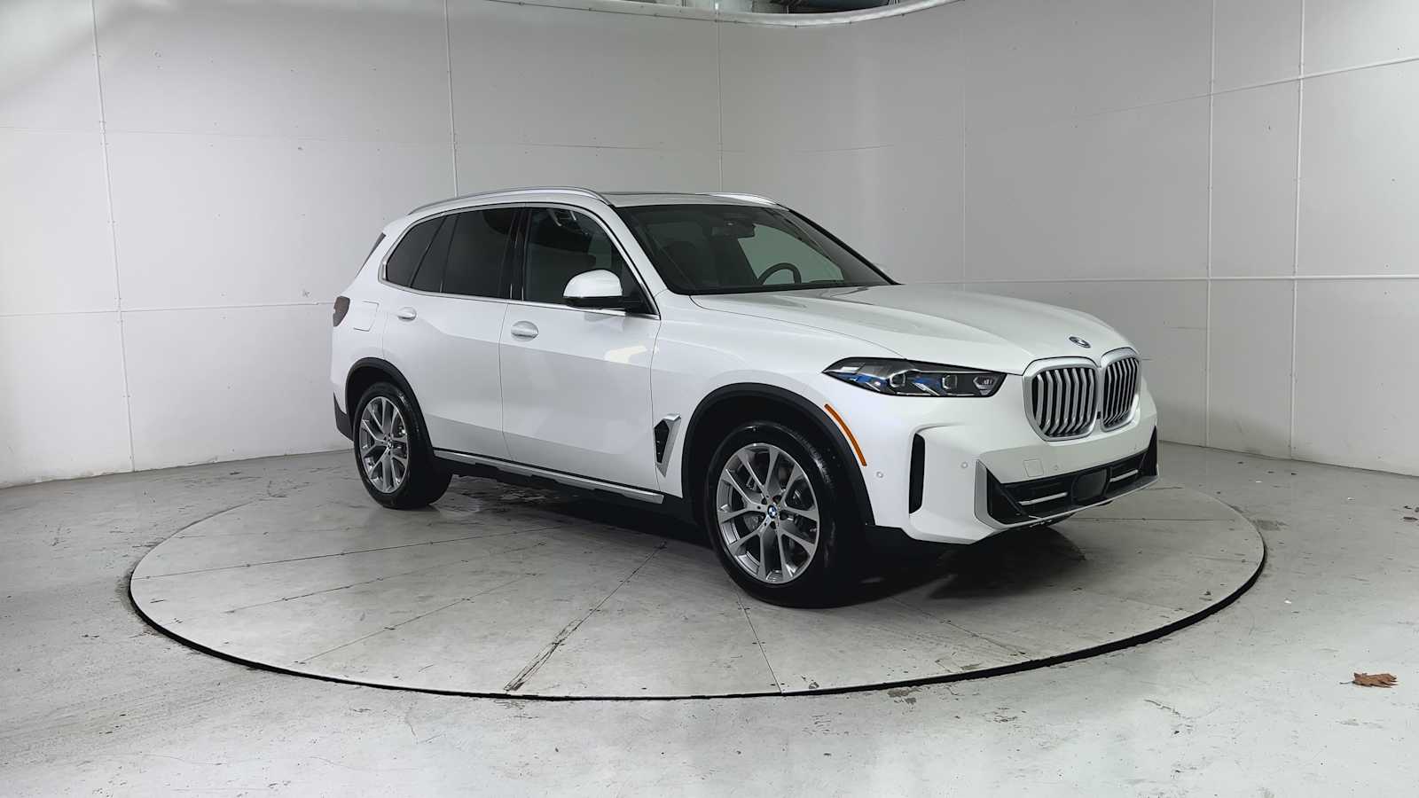 Thumbnail: 2026 BMW X5 - 8